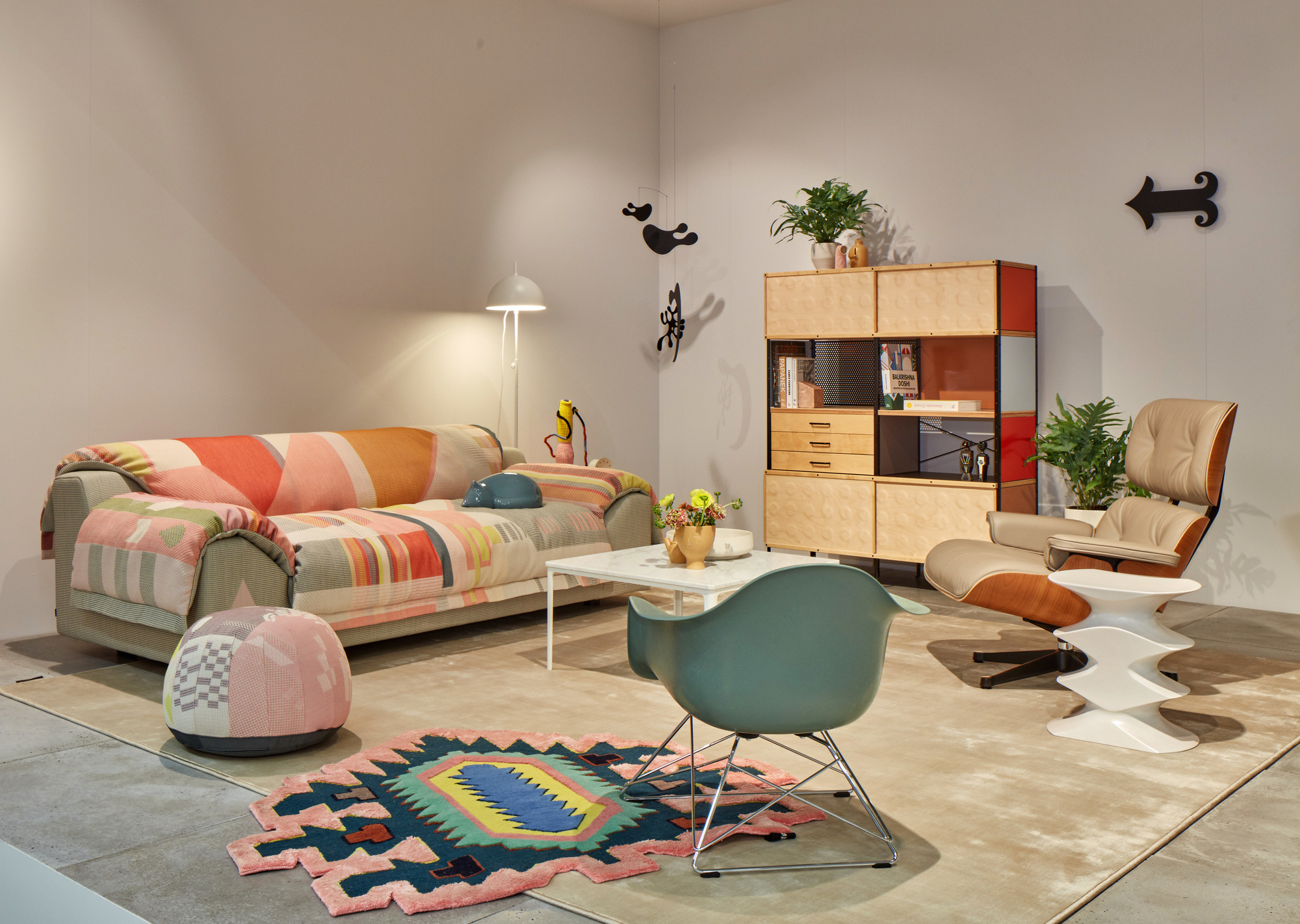 Eames Fiberglass Arm Chair LAR Chaise Vitra
