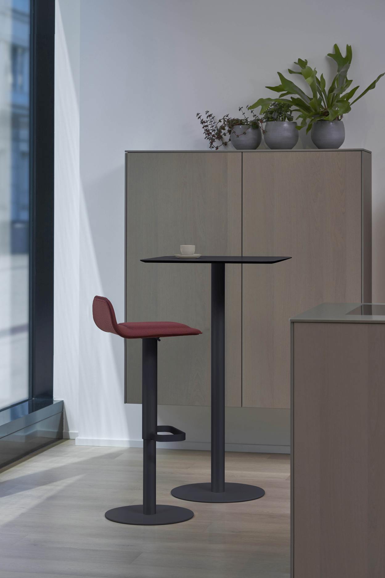 ED 105 Table haute d'intérieur Moree