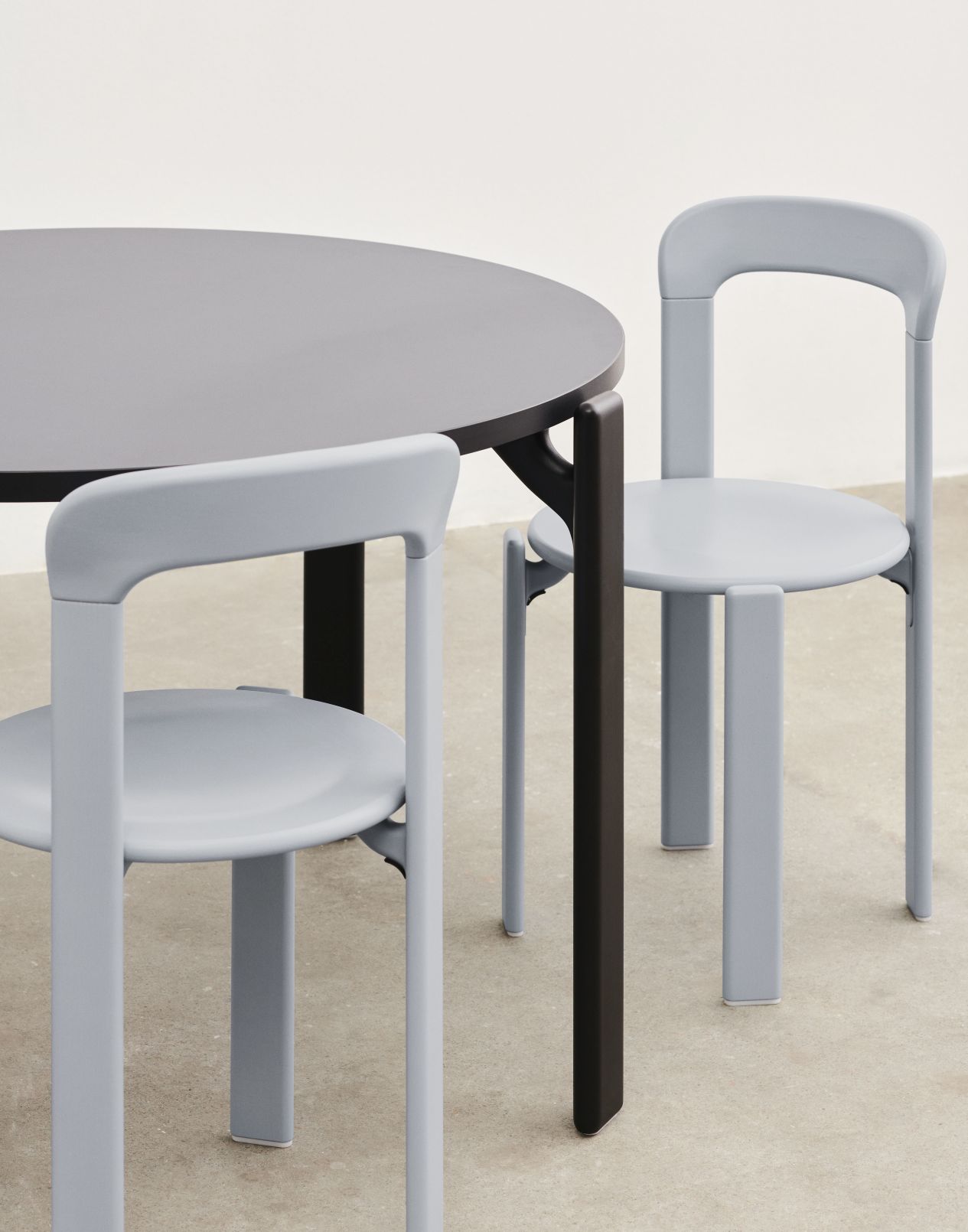 Rey Table Hay