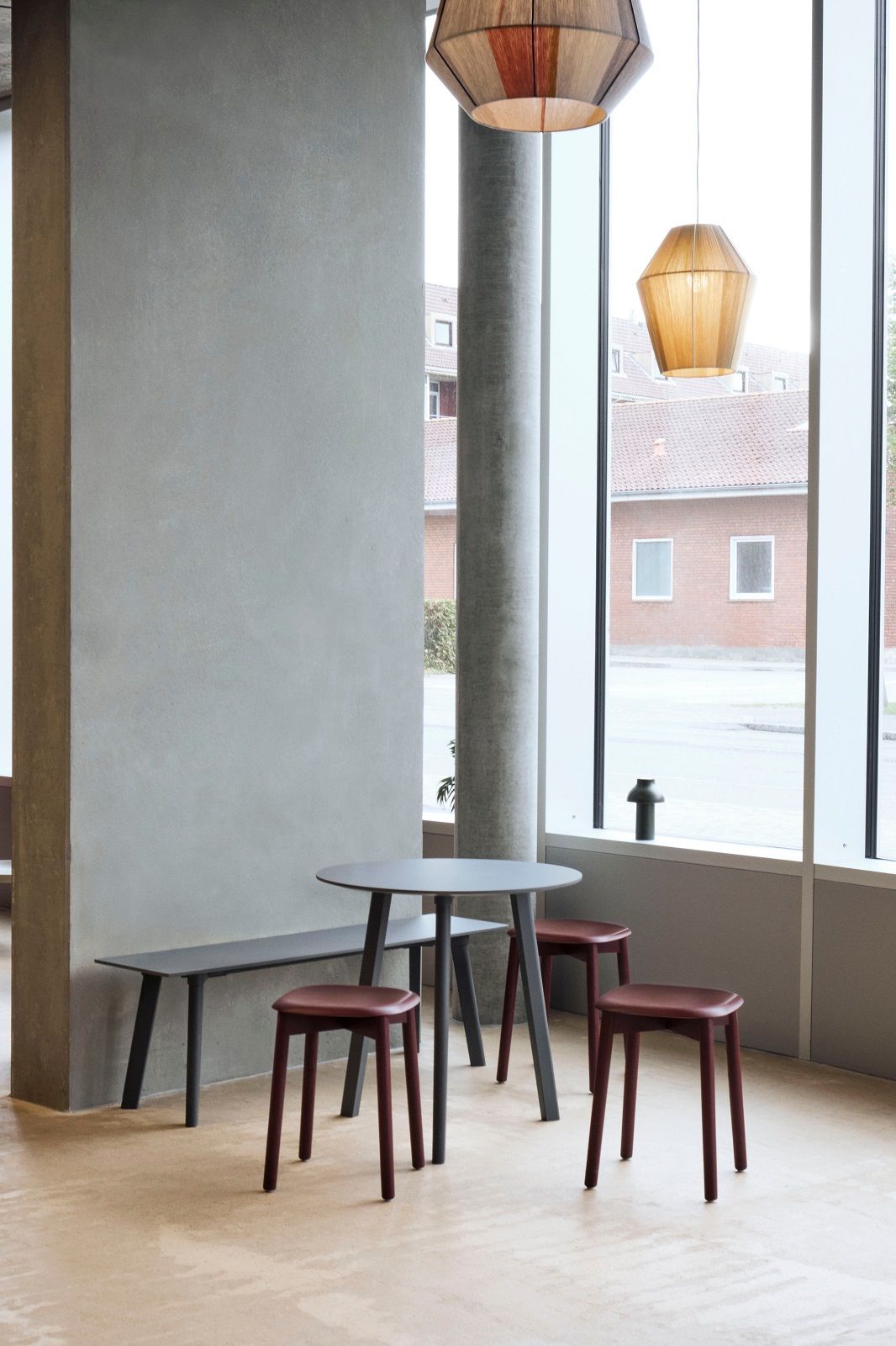 Soft Edge 72 Stool Tabouret Hay