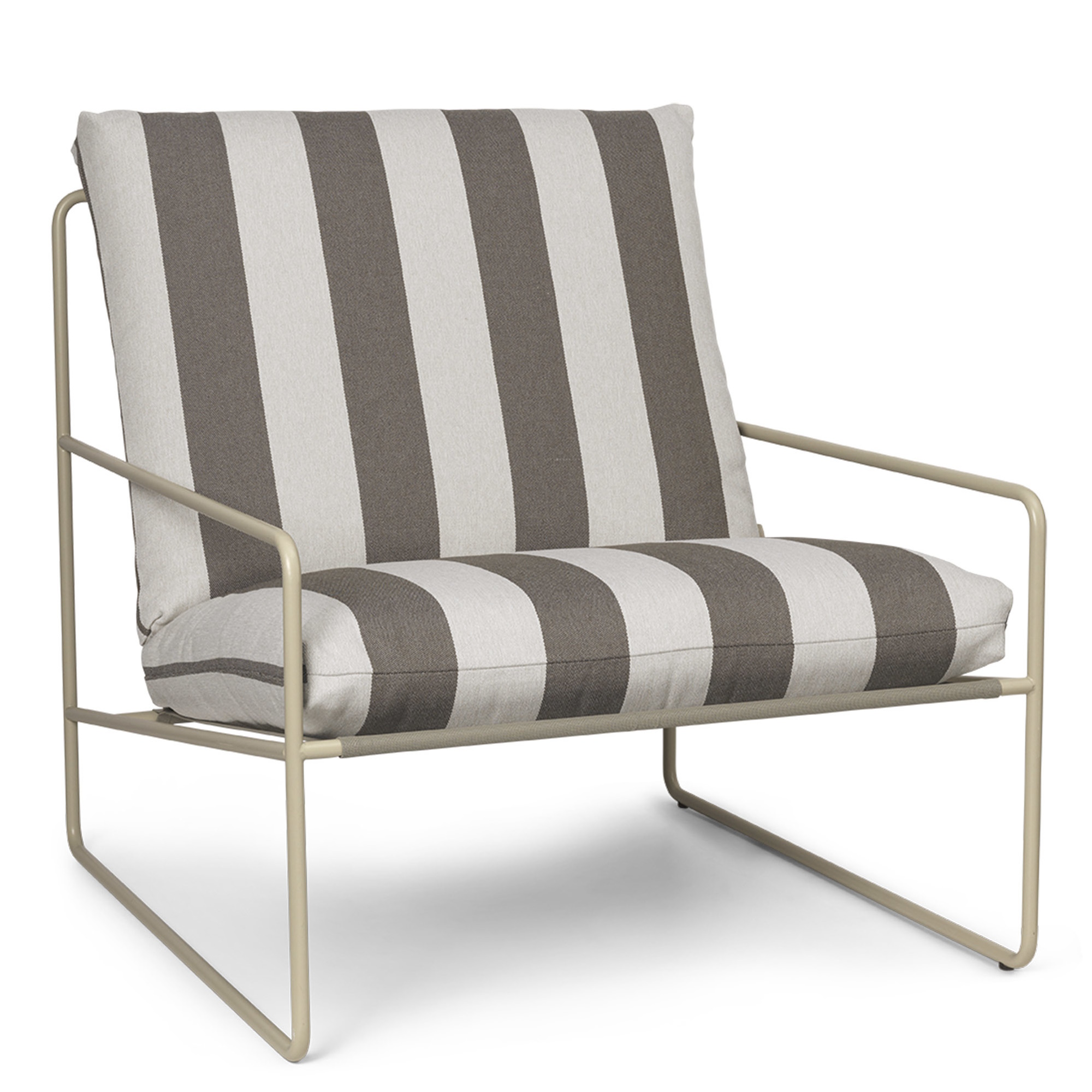 Desert Fauteuil 1 place Outdoor Stripes Structure Cashmere Ferm Living Desert Sessel mit Streifenmuster und Cashmere-farbenem Gestell, moderner Outdoor Sessel für Garten und Terrasse.