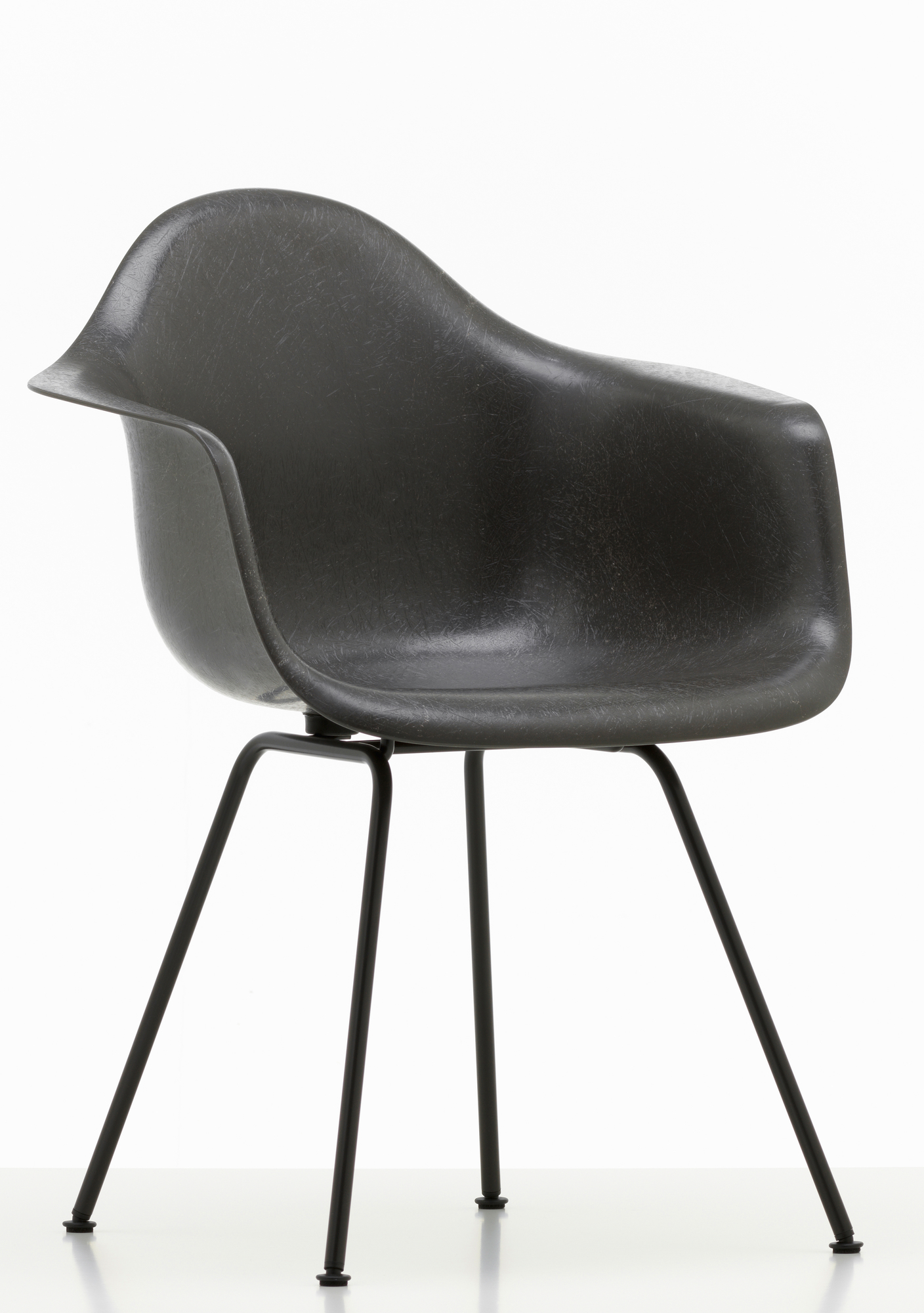 Eames Fiberglass Arm Chair DAX Chaise Vitra