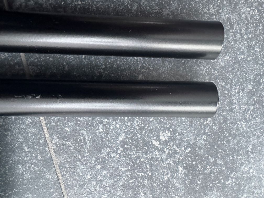 Cadre de table Eiermann 3, couleur NOIR, 58x29 cm, Richard Lampert OBJECTS IMPARFAITS 