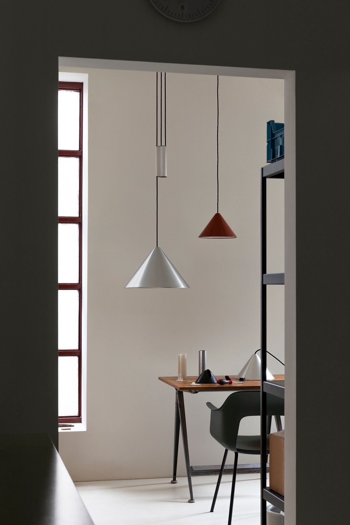 Compass Adjustable Pendant 430 Lampe à suspendre Hay