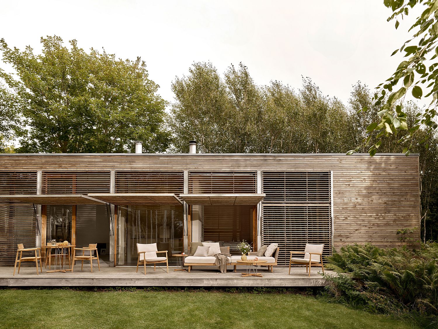 Embrace Outdoor Lounge Chair Chaise longue avec Coussin Carl Hansen & Søn