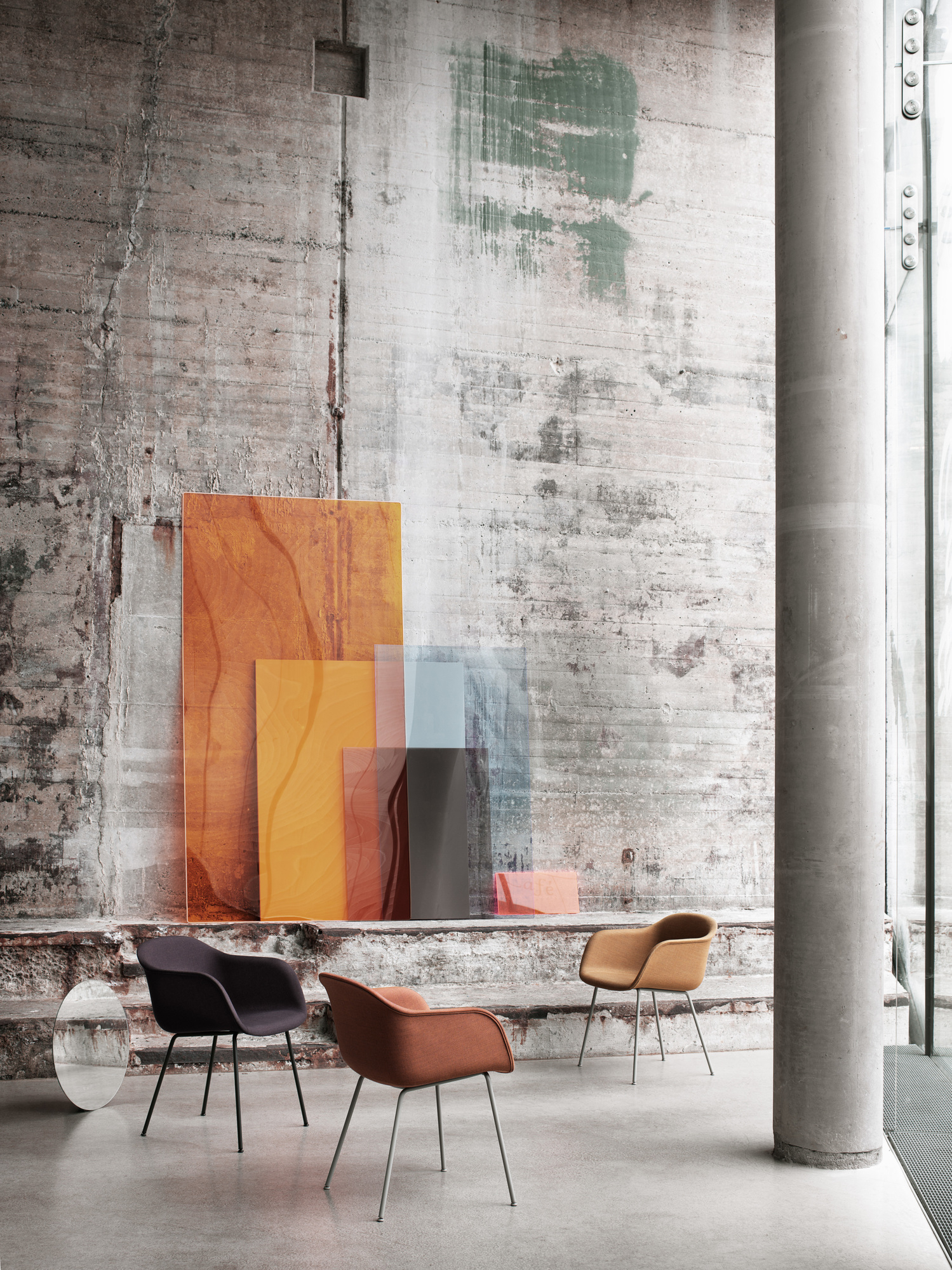 Fiber Armchair Tube Base Chaise Muuto