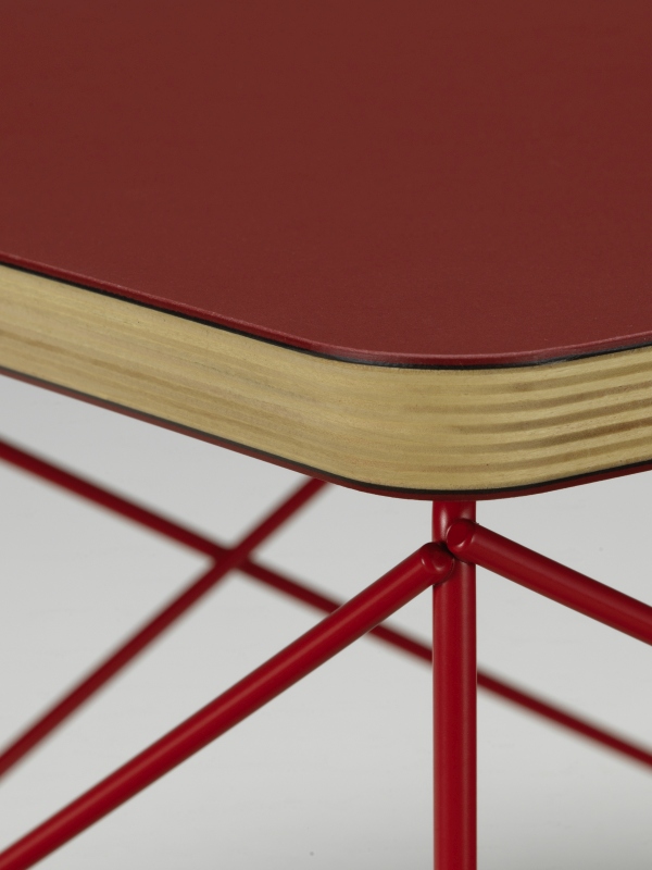 Occasional Table LTR Table d'appoint Linoléum Dark brick Vitra 
