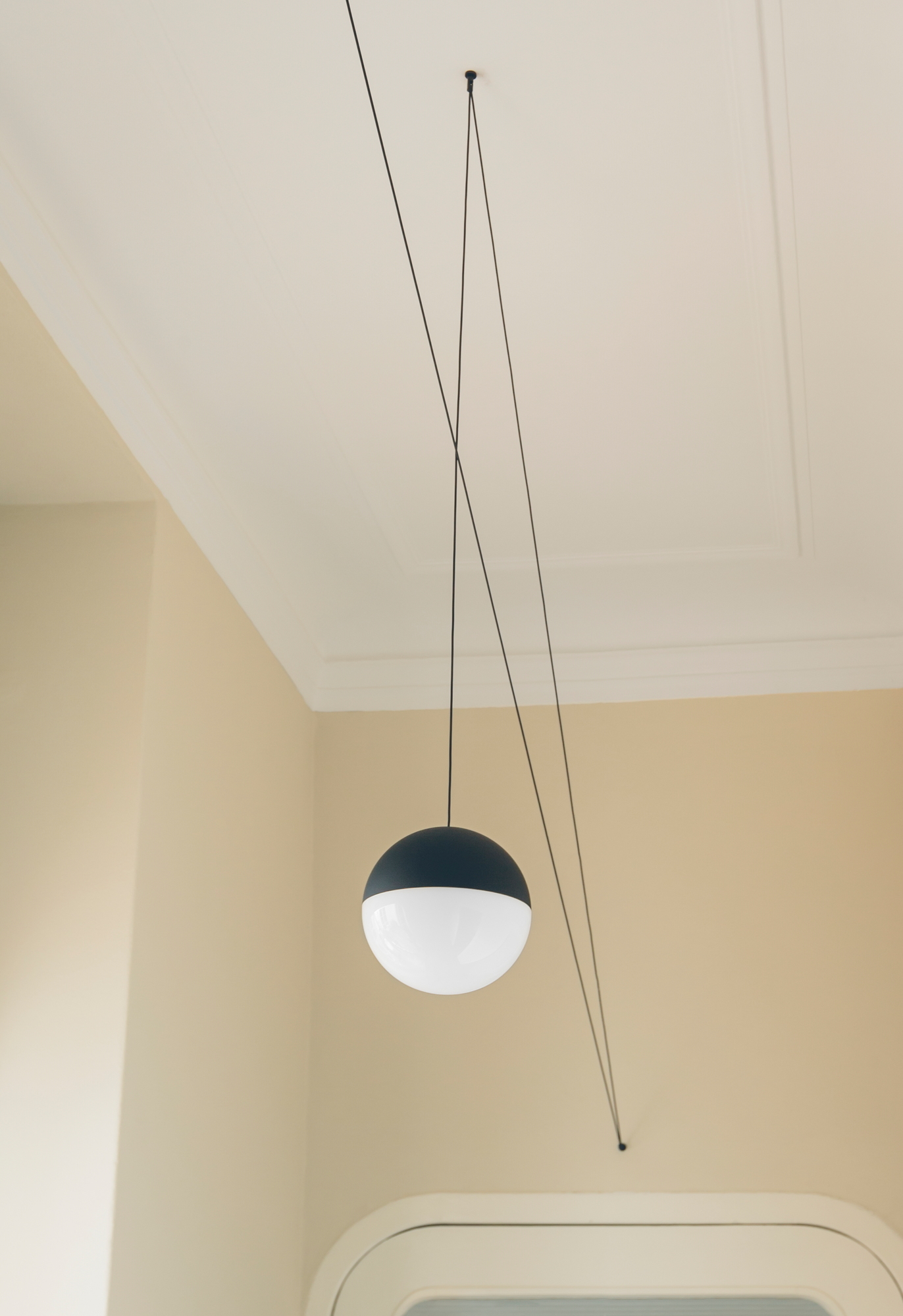 String Light Sphere Head Lampe suspension Flos