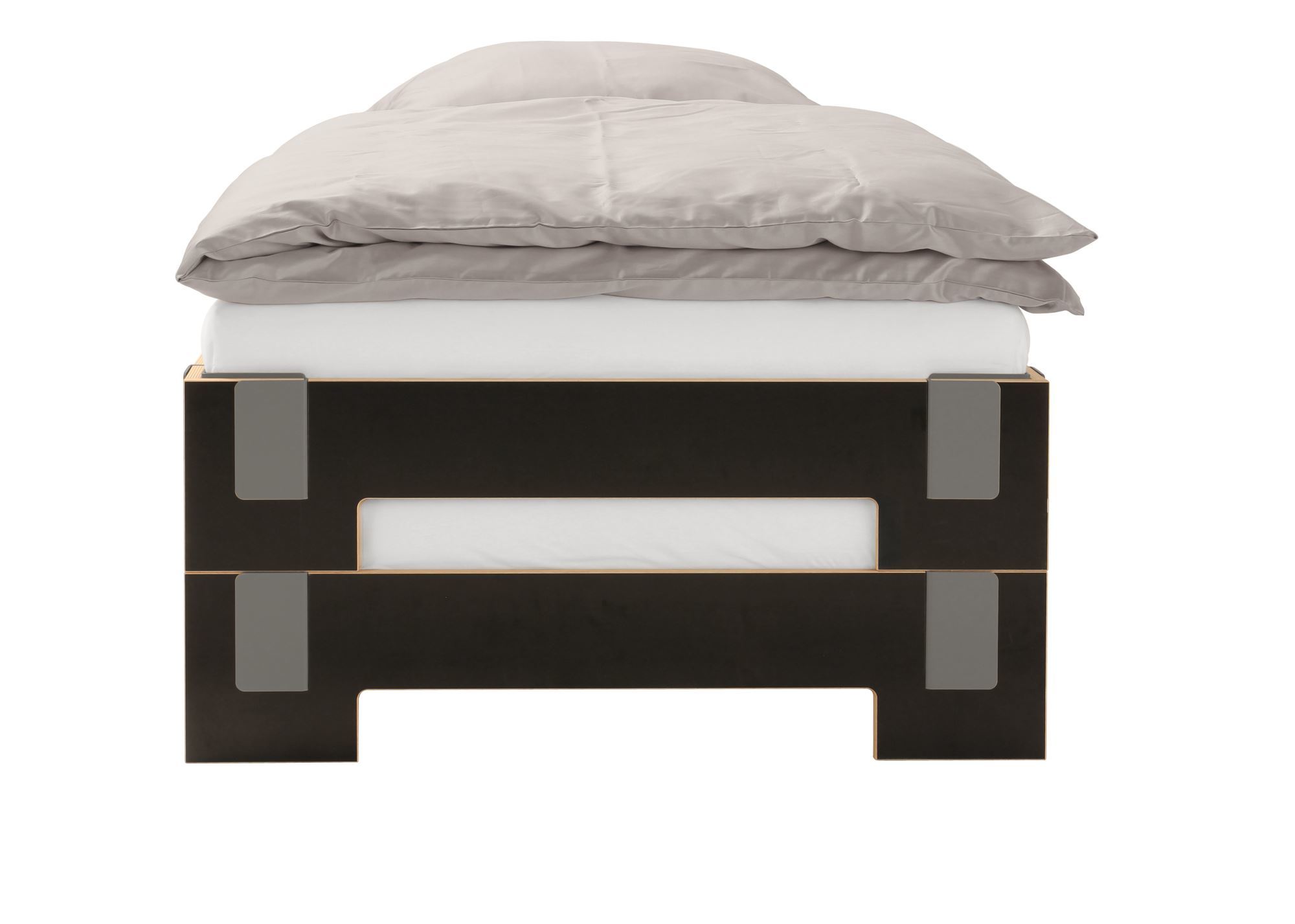Stapelbett in Schwarz, 90x200 cm, modernes Design von Nils Holger Moormann.