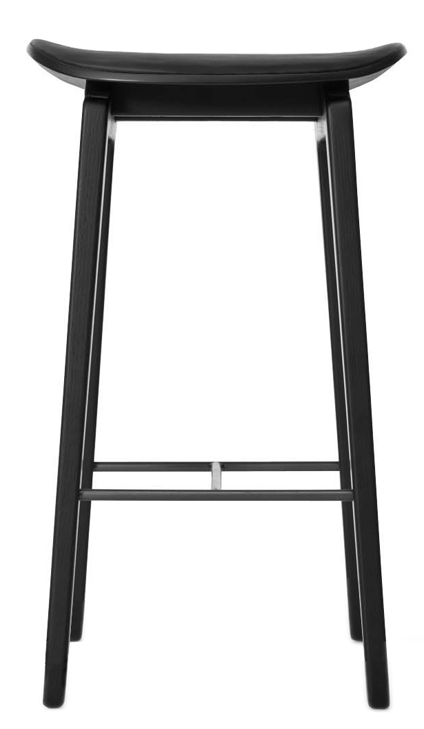 NY11 Barhocker in Schwarz: Moderner, hoher Sitzhocker aus Eiche mit schwarzem Lederbezug.