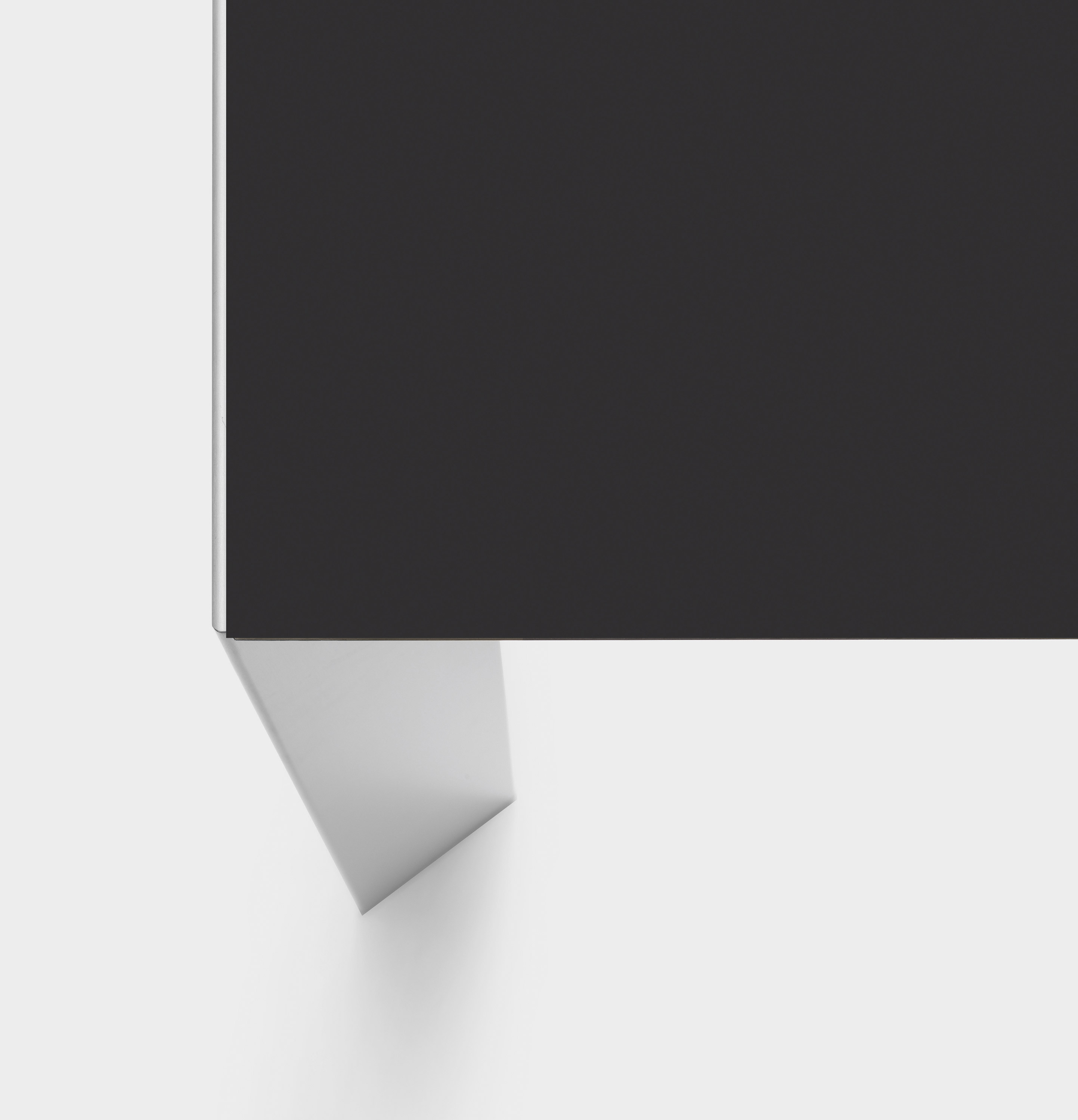 Nori Table à manger Kristalia