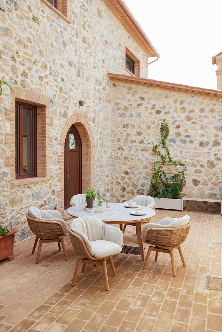 Aspect Table ronde d'extérieur Table Cane-Line 