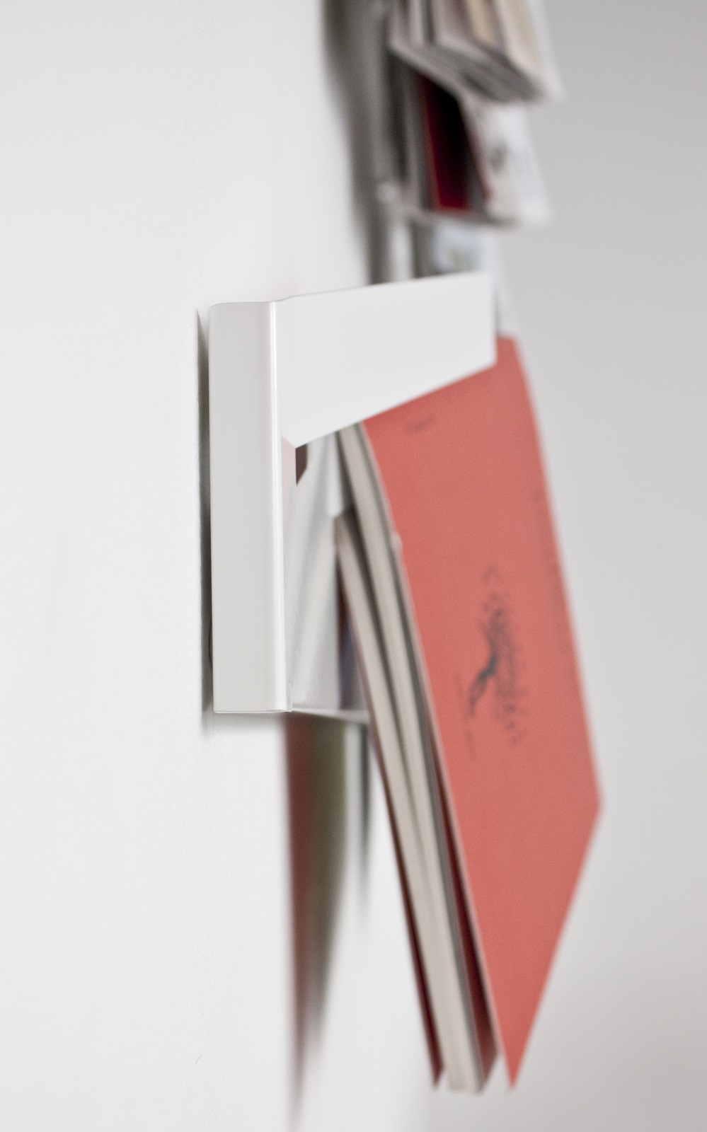 Mr_porte-Magazine Linea1 by Müller Möbelwerkstätten