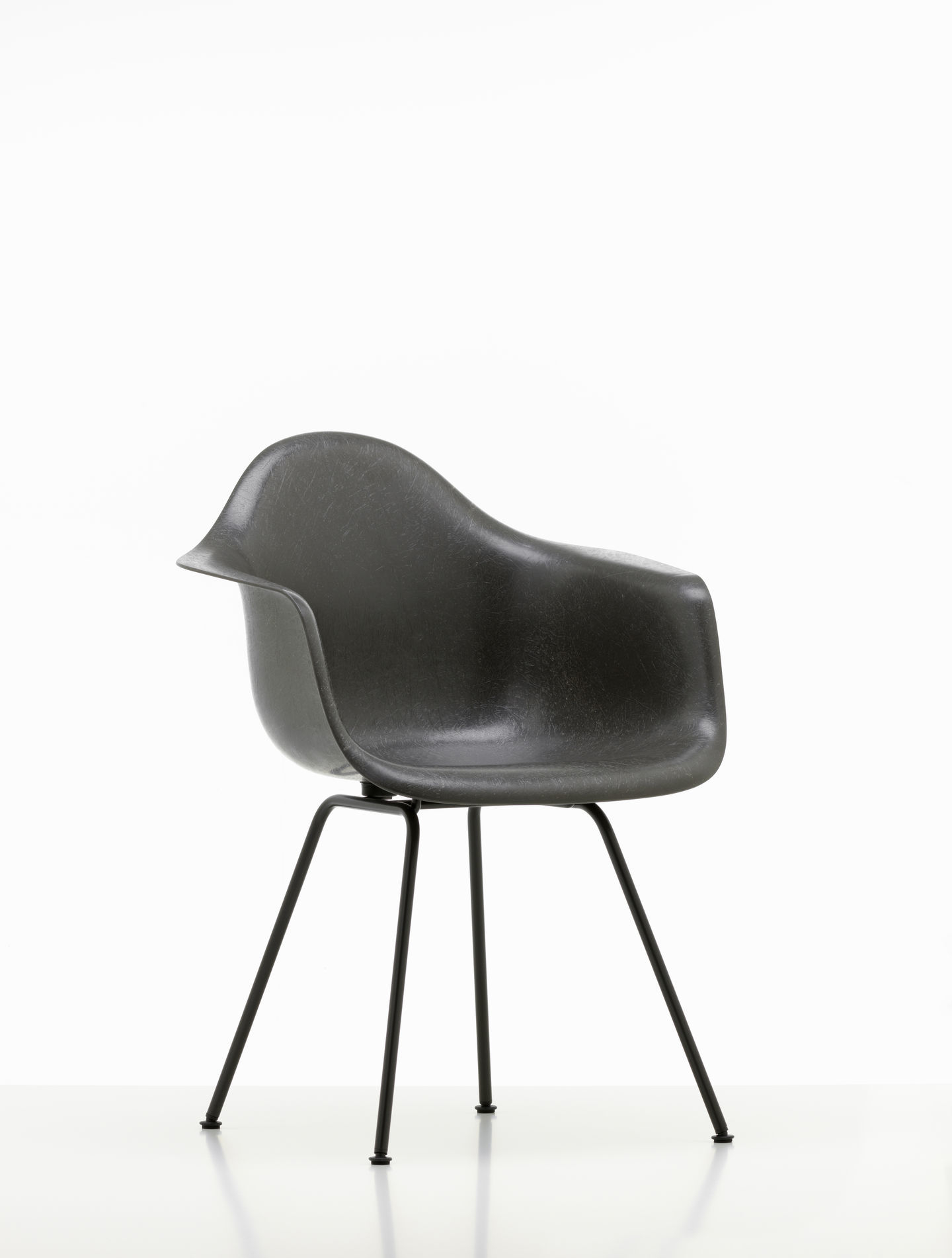 Eames Plastic Arm Chair DAX Chaise Vitra Noir - Deep black