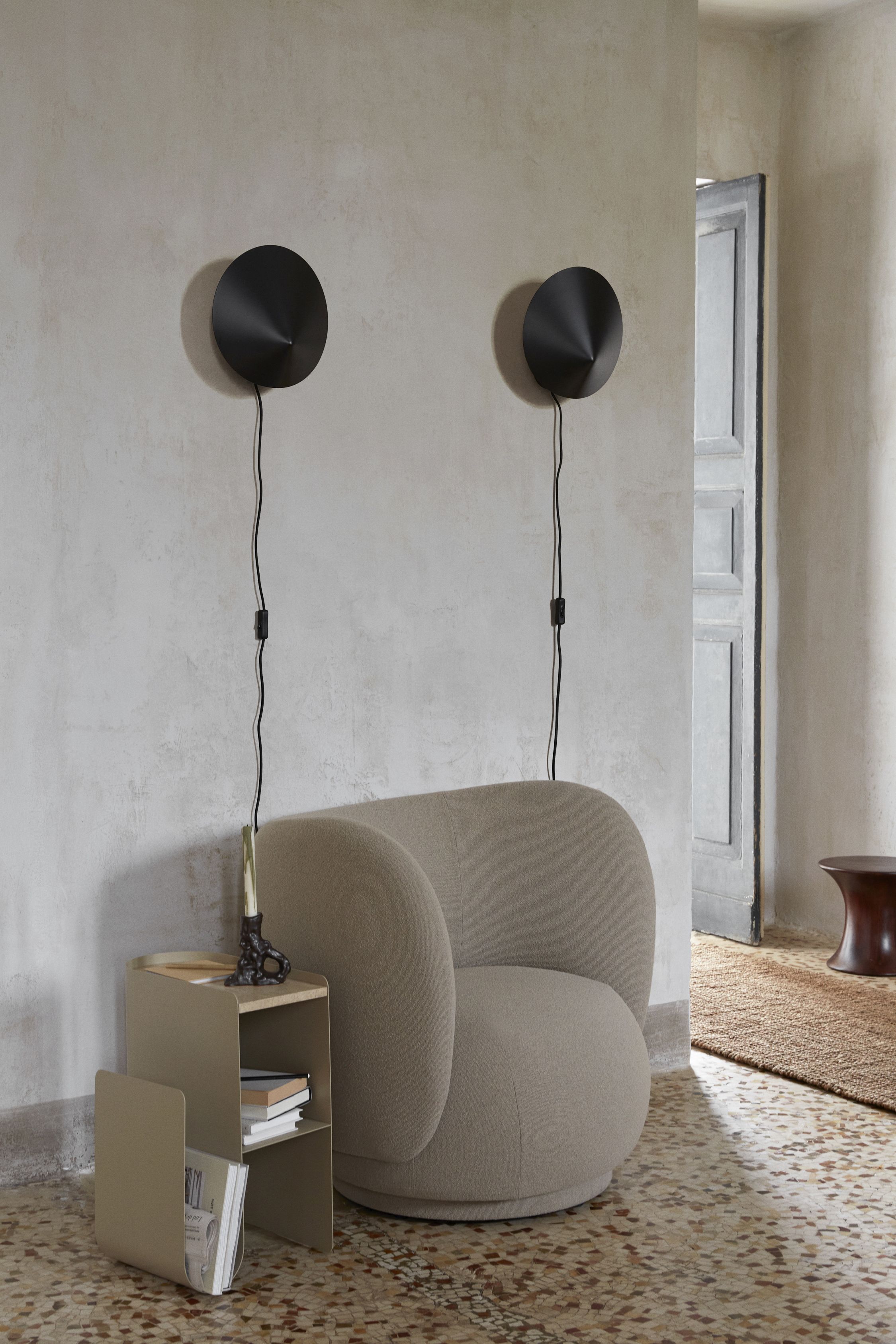 Arum applique murale noir Ferm Living