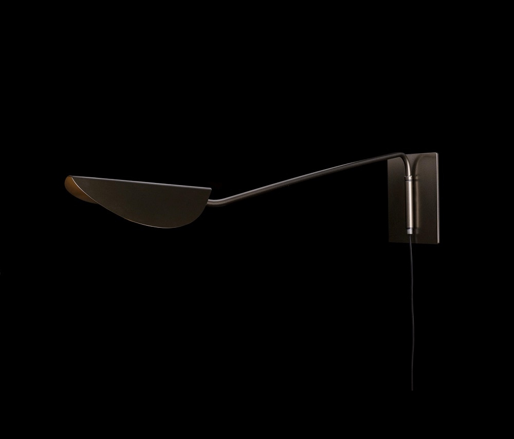 Plume Wall Lamp Applique murale Oluce