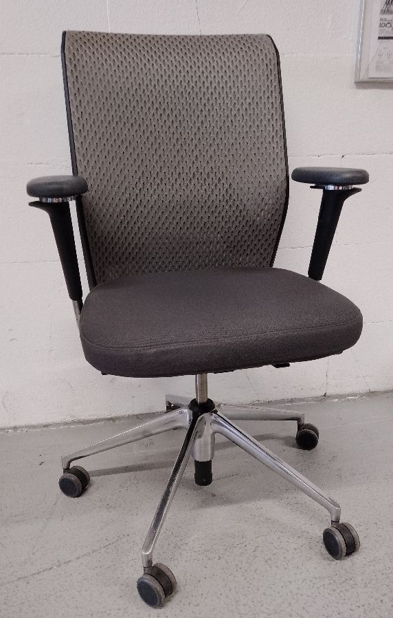 ID Chair - ID Mesh Chaise de bureau Vitra EXPOSITION / MOBILIER D'OCCASION
