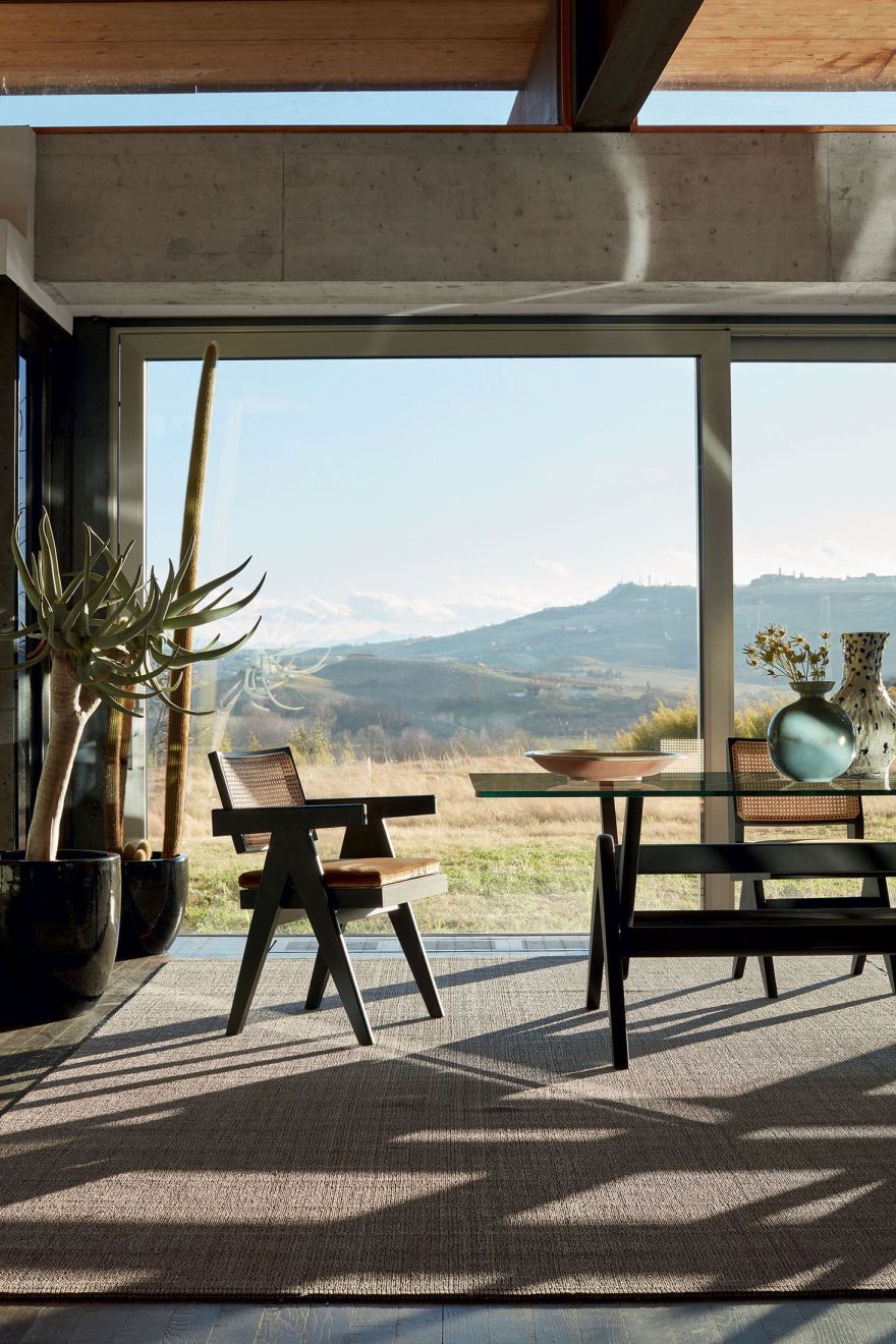 056 Capitol Complex Table Table Cassina