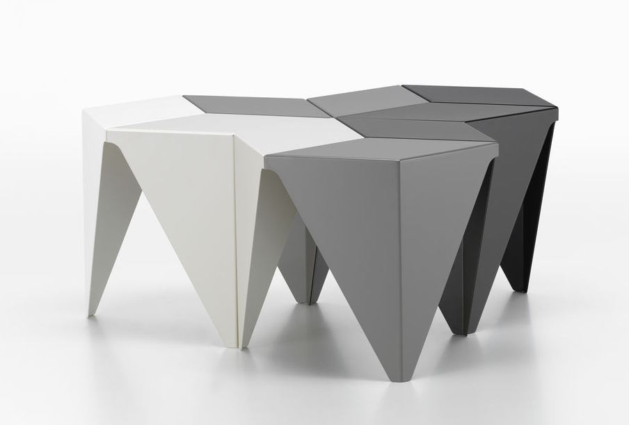 Table d'appoint Prismatic Table, design géométrique, Vitra