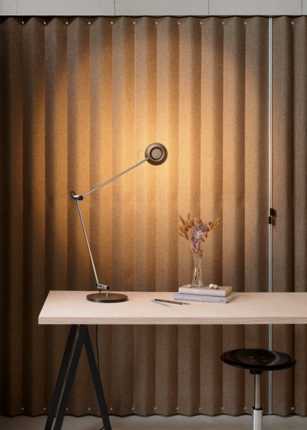 IRIO T Table lamp Lampe de table Baltensweiler