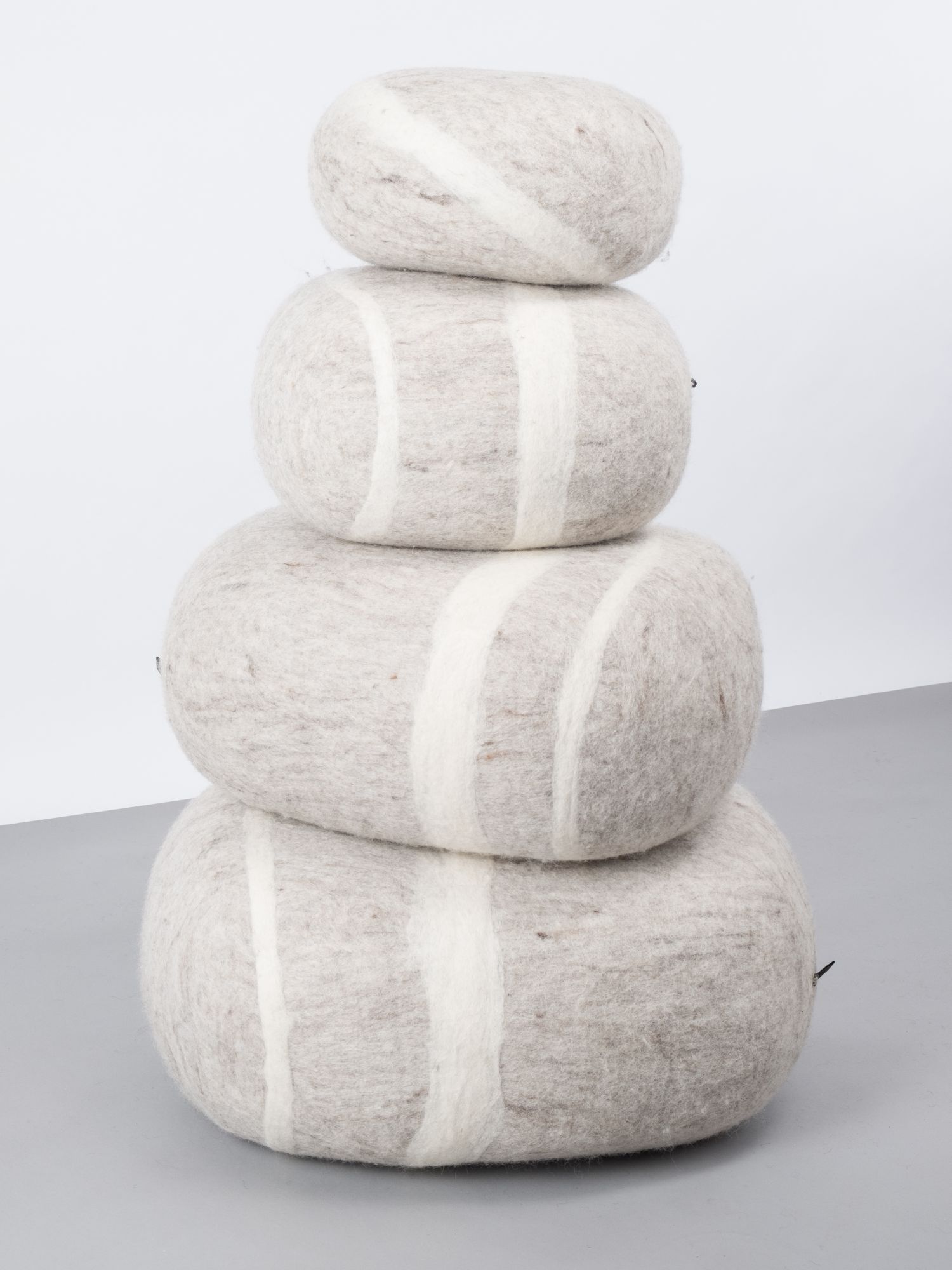 Tabouret en feutre Galet XL Béla myfelt