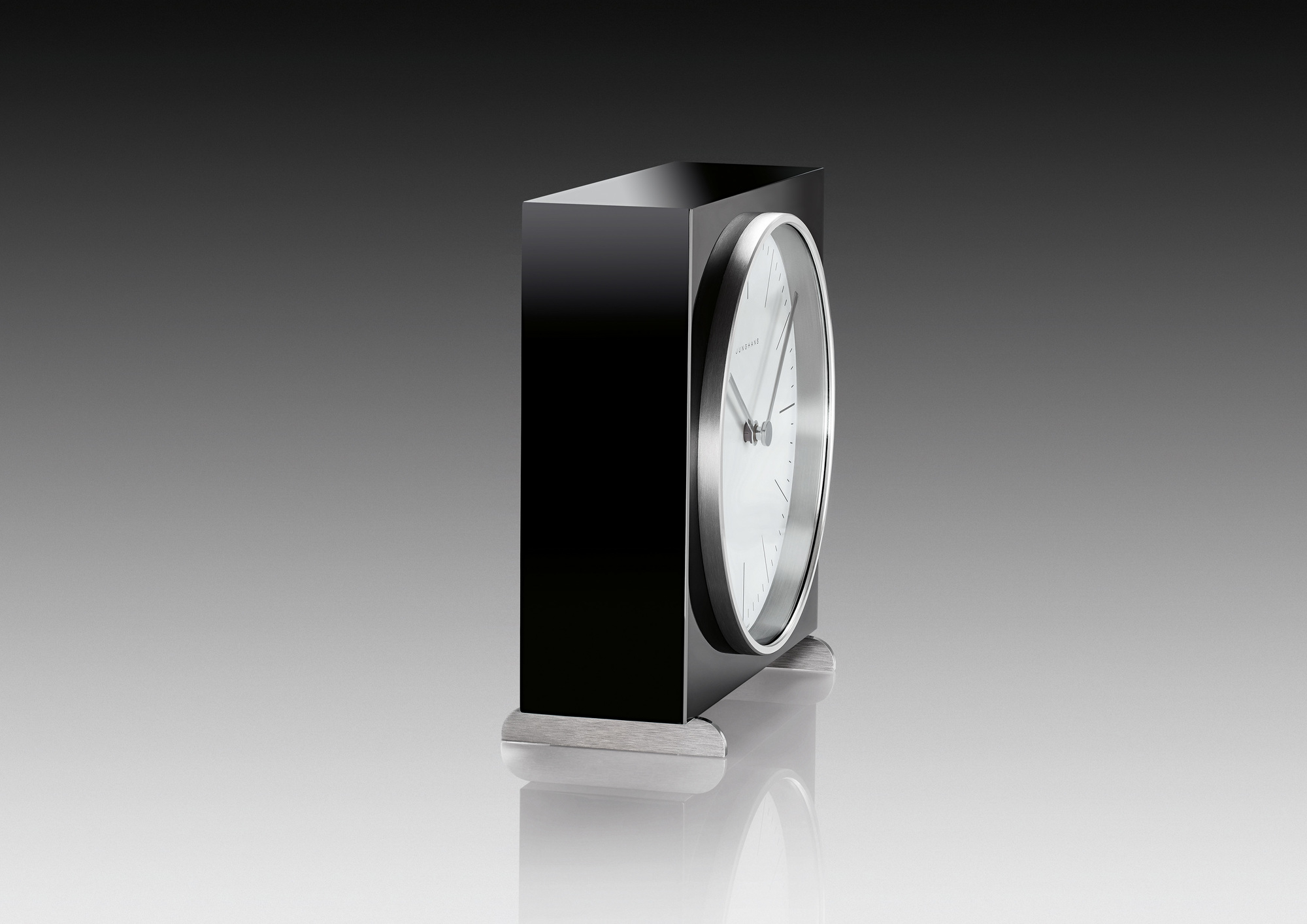 Max Bill Junghans horloge de table Klein & More OFFRE SPECIALE