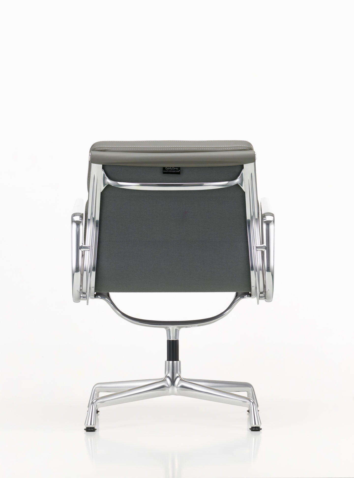 Soft Pad Chair EA207 / EA 207 Fauteuil Vitra