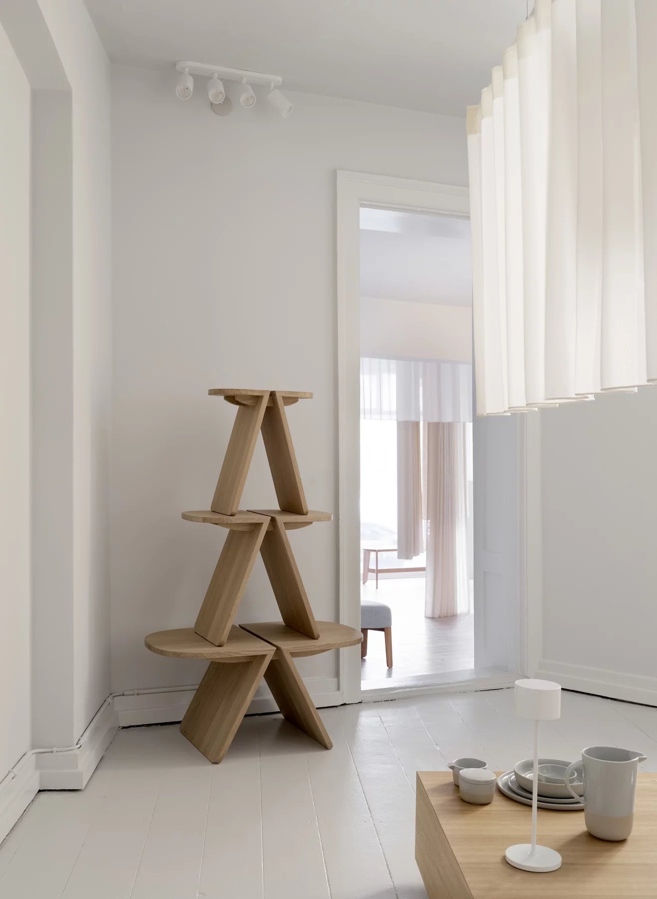 Avio Table d'appoint L 80 x P 43 x H 38 cm Blomus