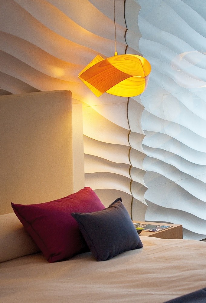 Nut Suspension Lampe suspendue Câble et baldaquin en noir Abat-jour en orange LZF Lamps
