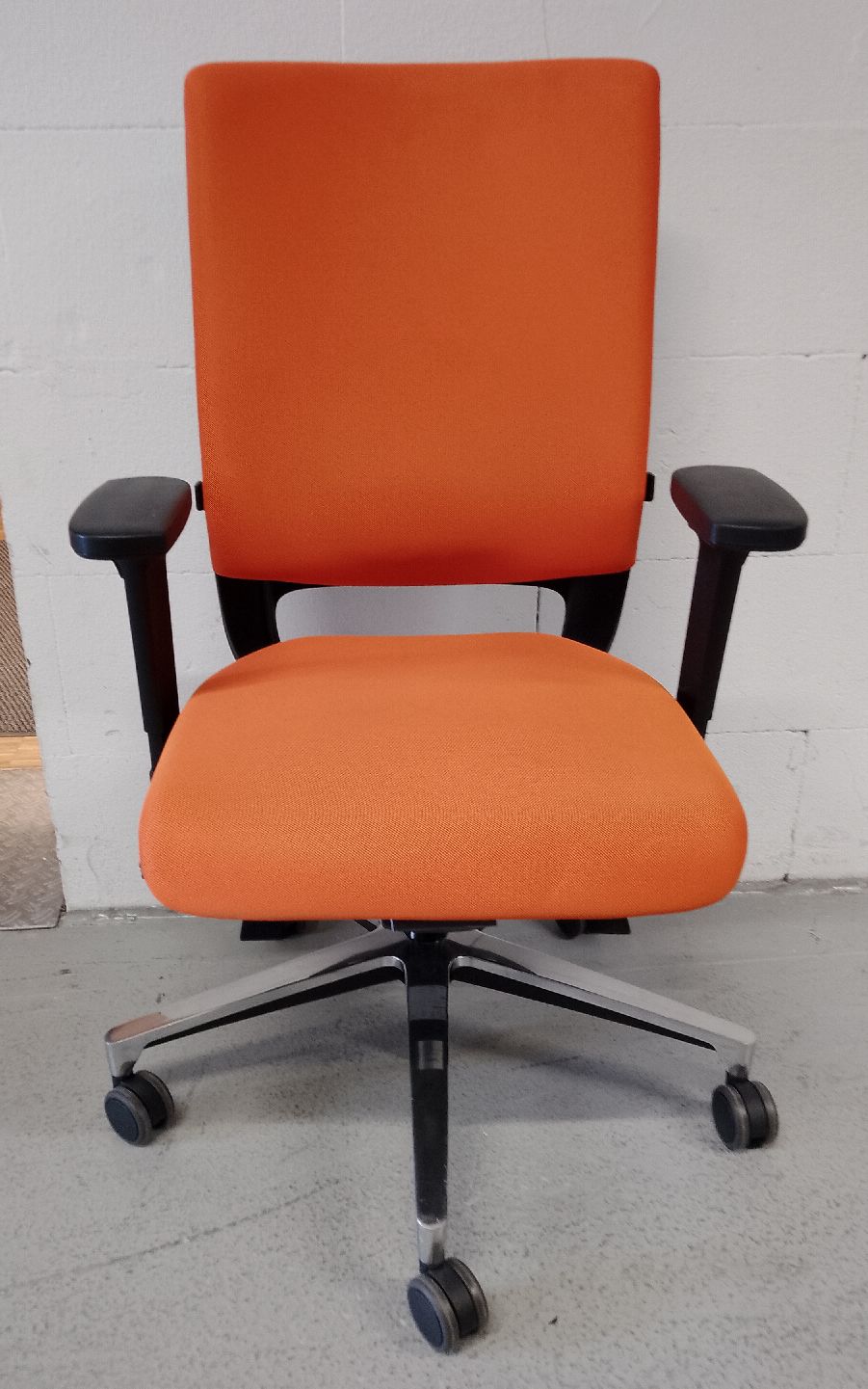 Mera chaise de bureau Klöber MEUBLE D'EXPOSITION / MOBILIER D'OCCASION