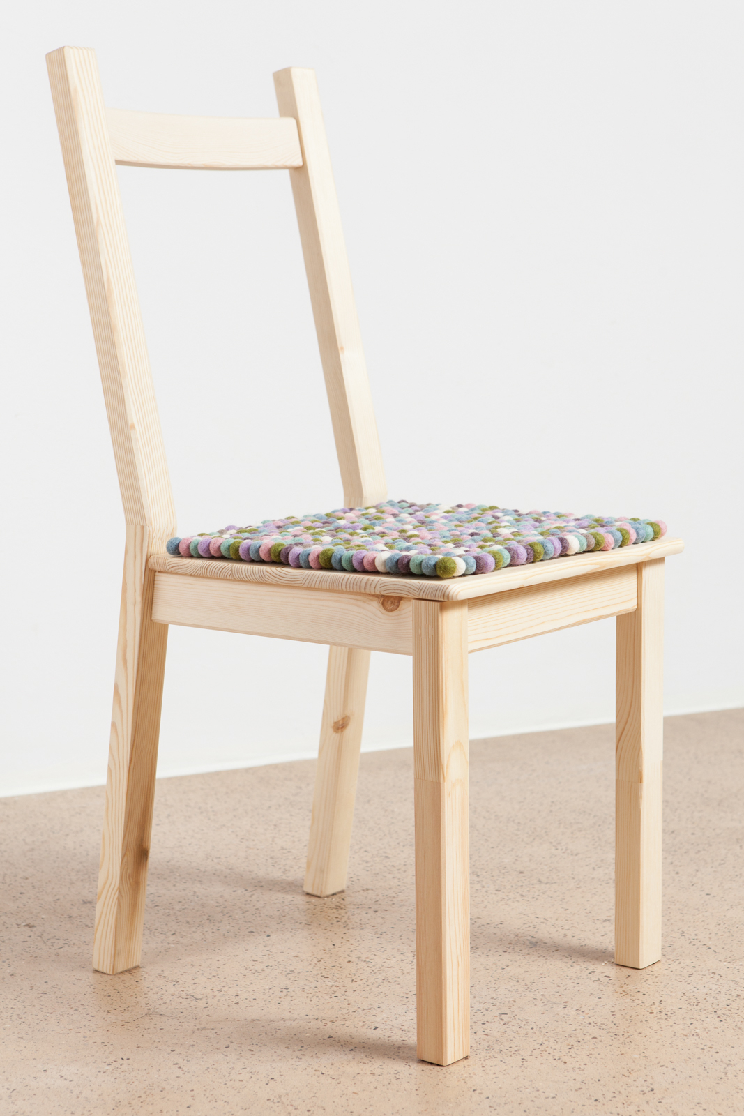 Boules de feutre Coussin pour Chaise carrée 36x36 cm Emma myfelt OFFRE SPECIALE