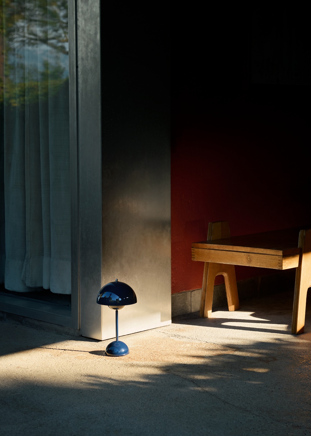 Flowerpot VP9 Portable Lampe à batterie / Lampe de table avec USB AndTradition