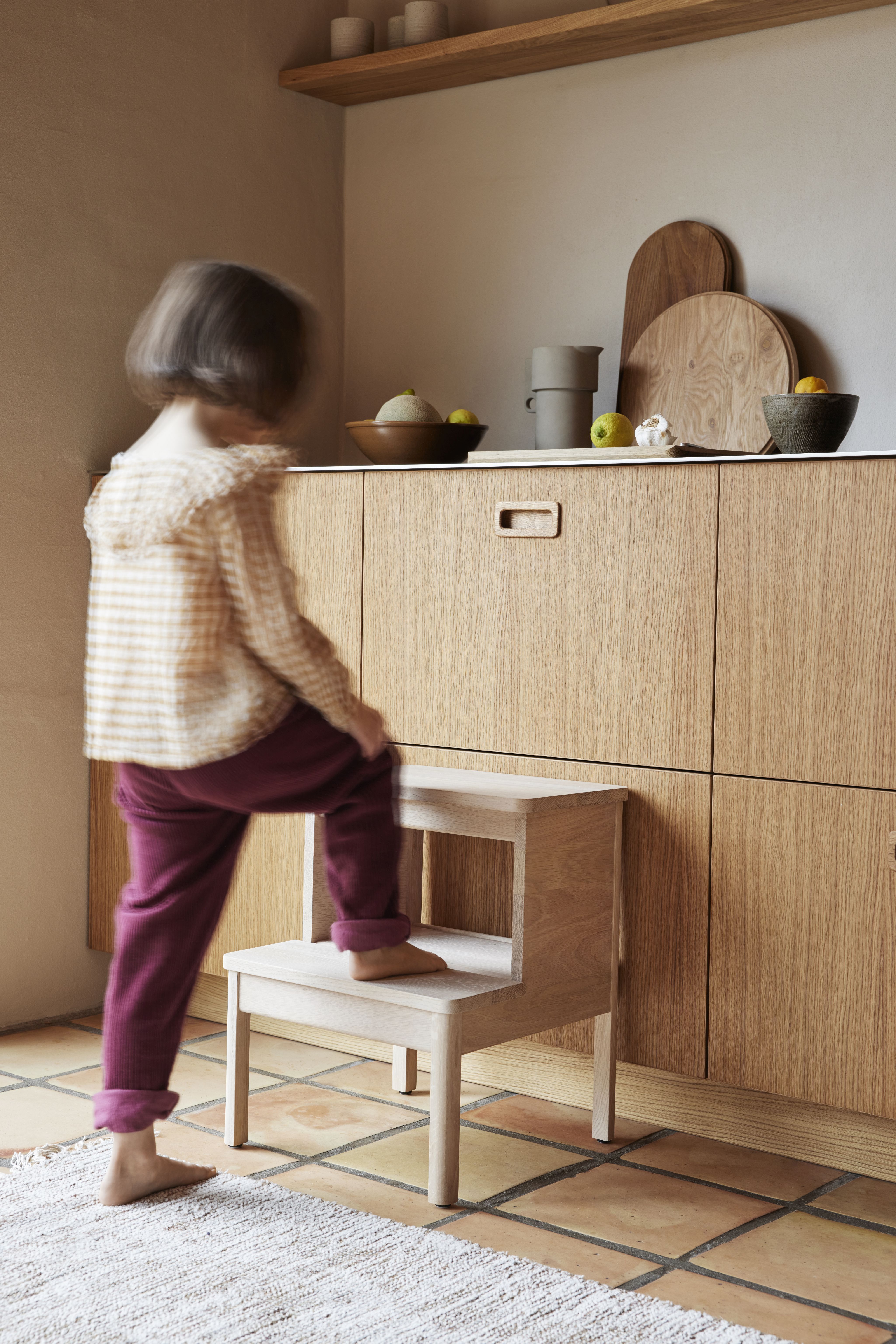 A Line Tabouret marchepied Form & Refine