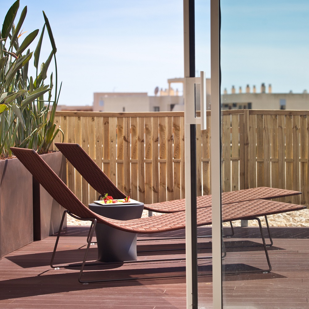 Trenza TU0704 Chaise loungue Outdoor Chaise longue Andreu World