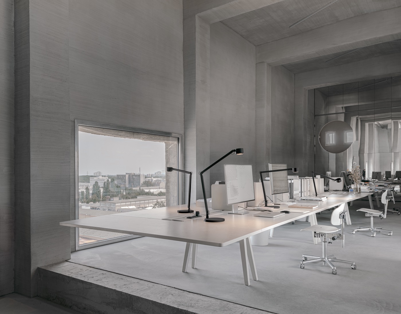 w227 angle alu base lampe de table wästberg