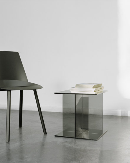 CT08 Vier Table d'appoint de Philipp Mainzer e15