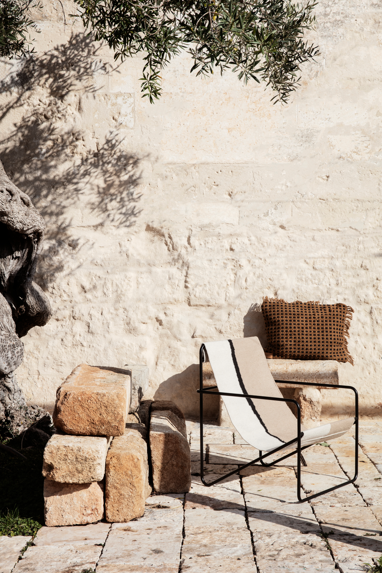 Desert Lounge chaise Noir Ferm Living