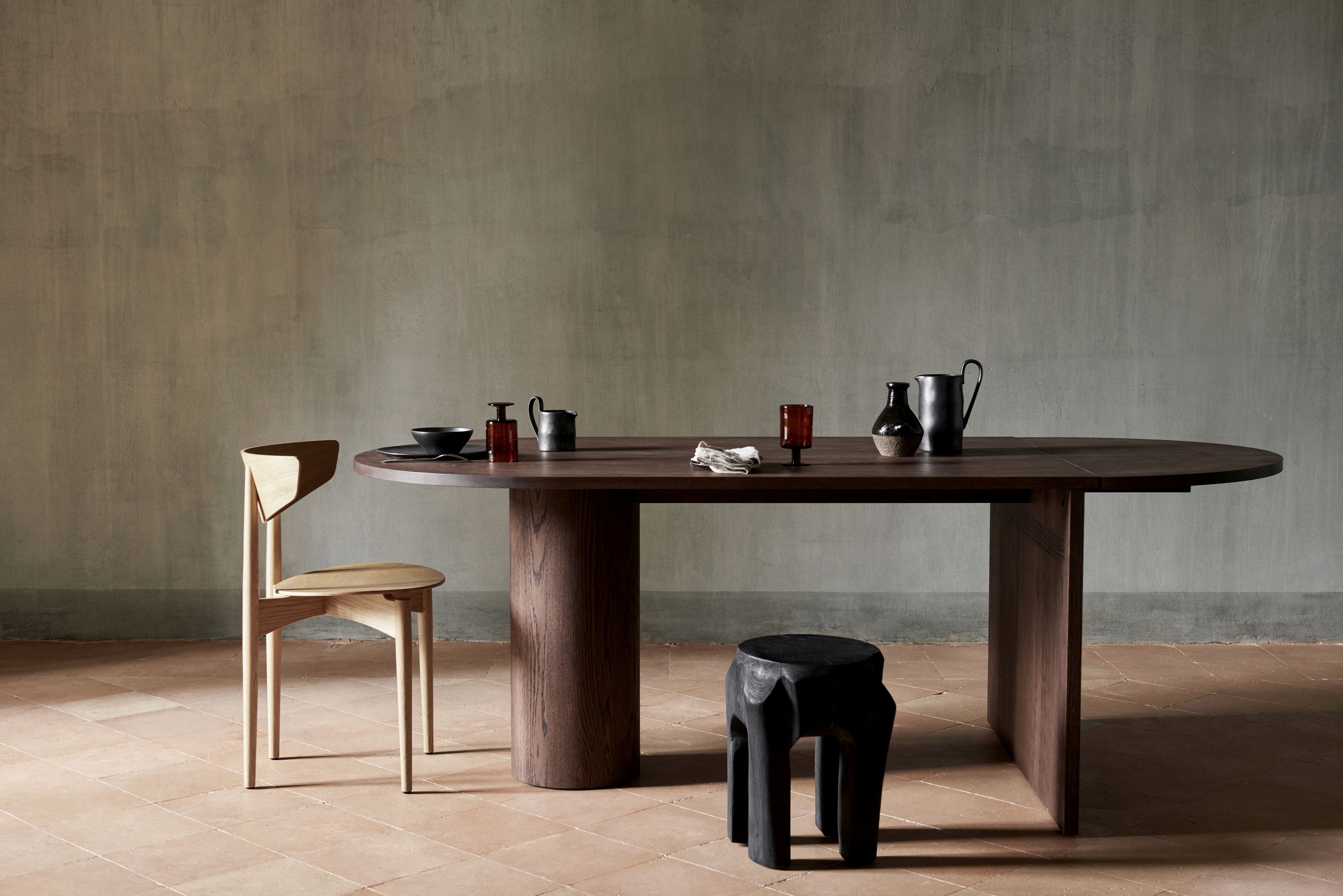 Pylo Table à manger chêne teinté foncé Ferm Living