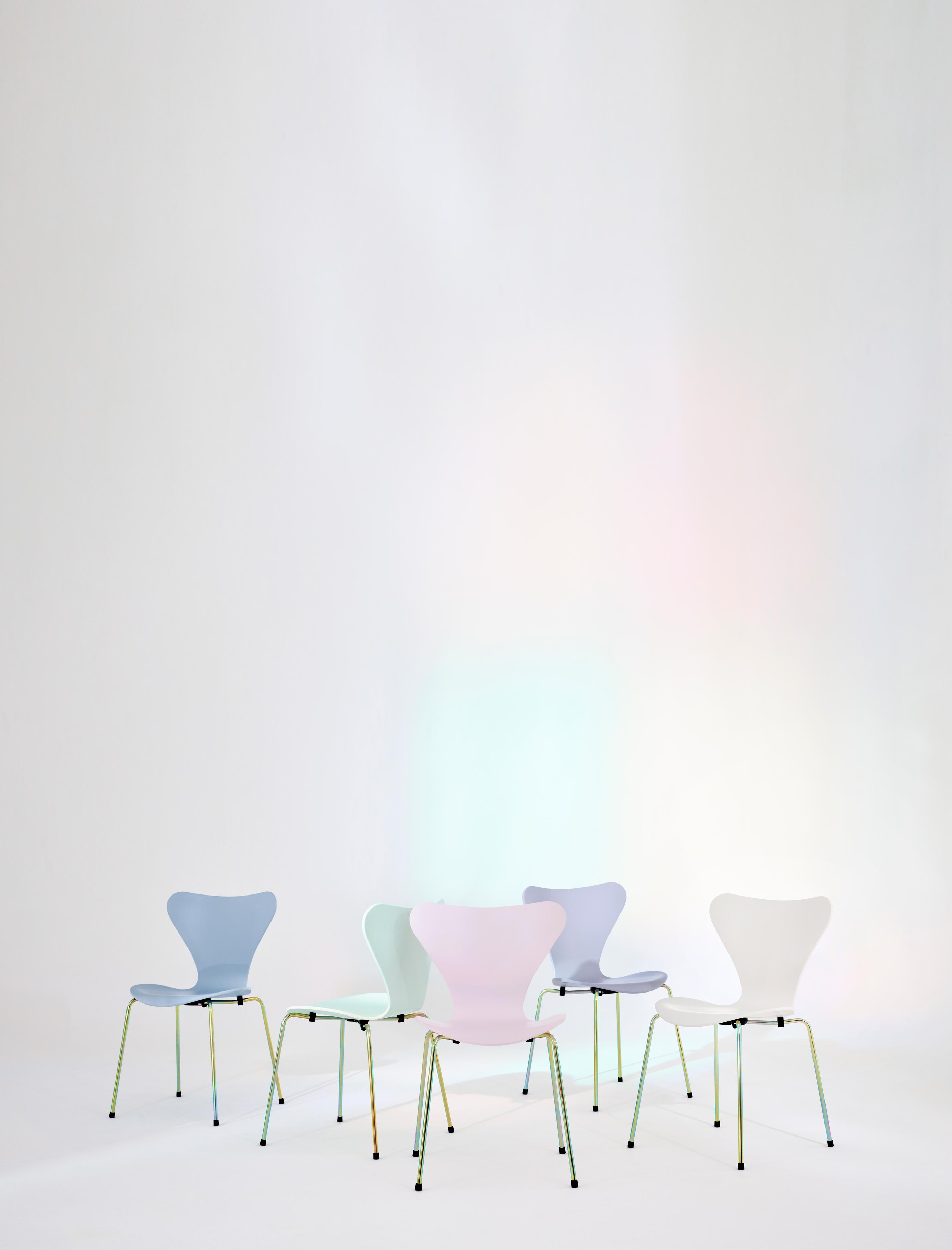 Sept / Série Chaise 3107 Fritz Hansen Ever the Sevener LIMITED EDITION