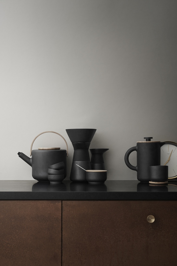 Theo Tasse à thé avec soucoupe Noir Stelton OFFRE SPECIALE