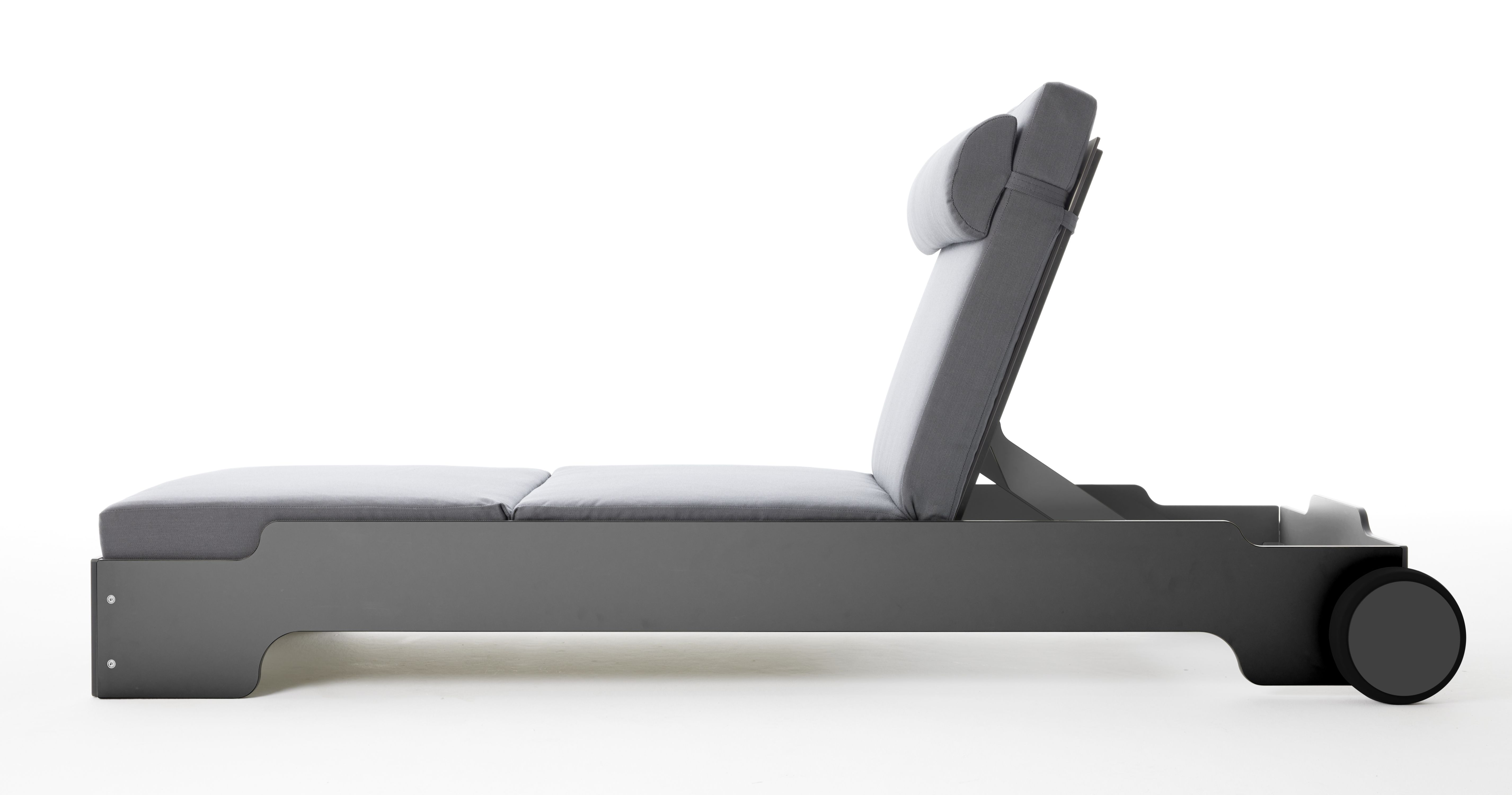 Chaise longue empilable Solara avec roues et coussin Outdoor Müller Möbelwerkstätten