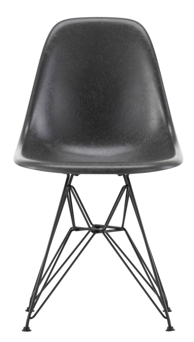 Eames Fiberglass Chair DSR chaise Vitra