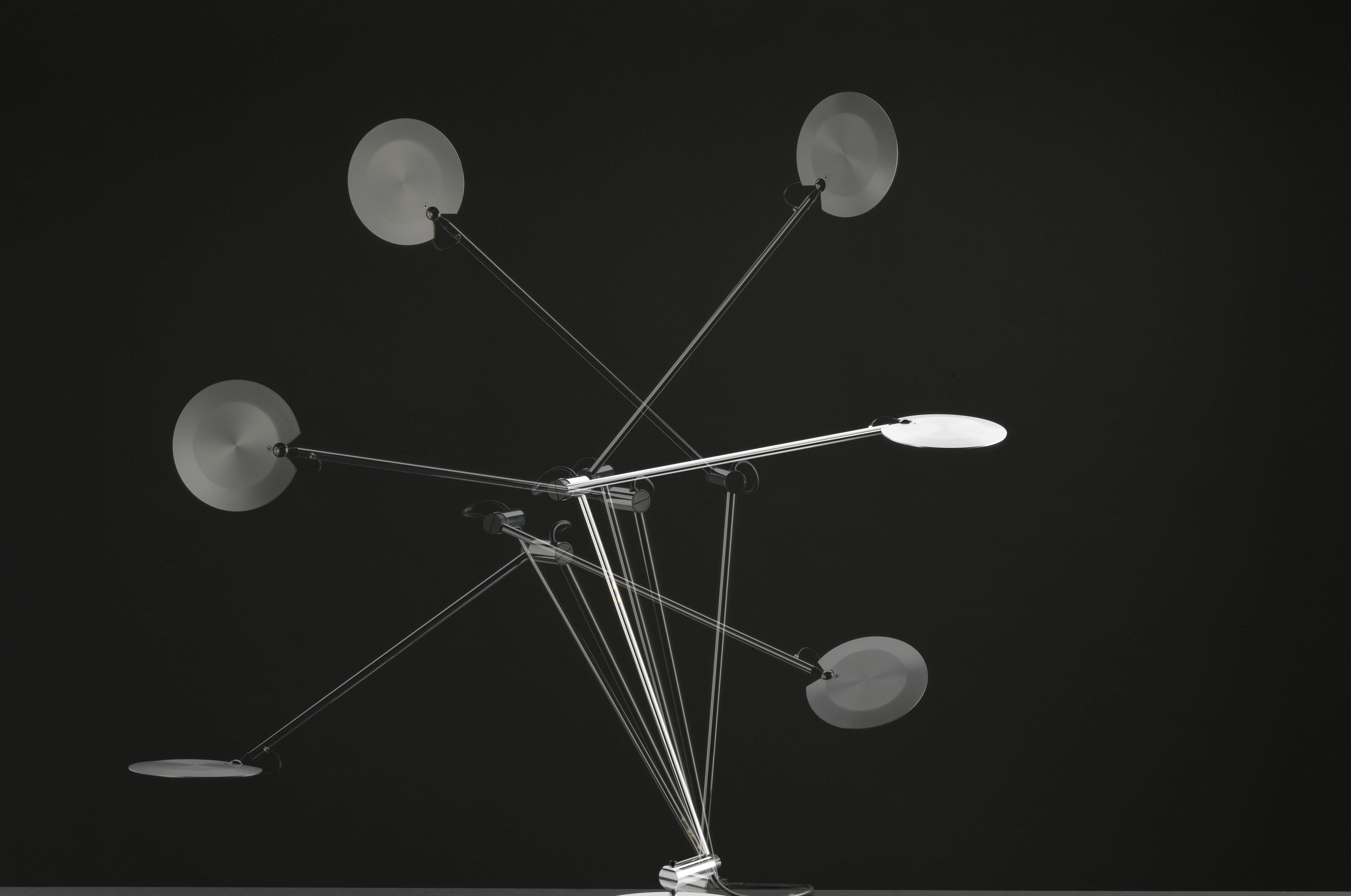 Lampe de table Pina LED adaptée à la boule USM-Haller Baltensweiler