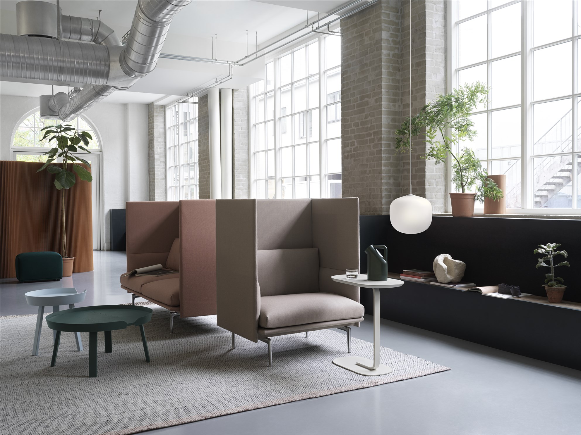 Outline 2-Places Highback Sofa Black Base Muuto