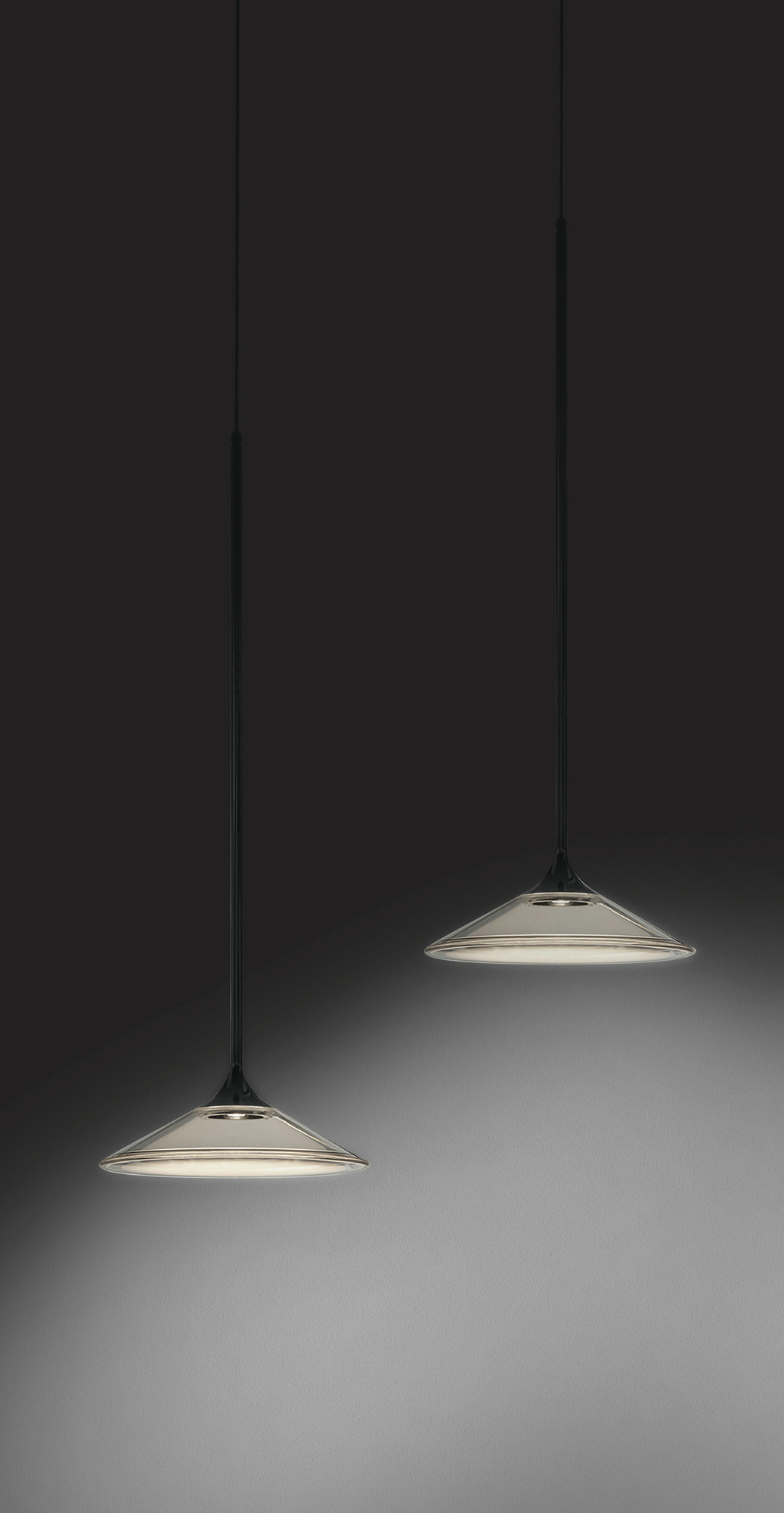 Orsa 21 suspension noir Artemide
