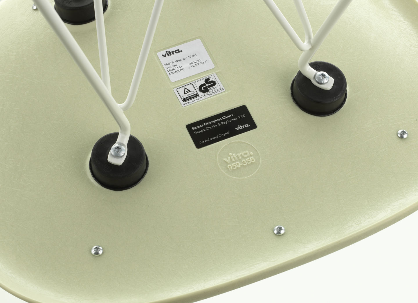 Eames Fiberglass Chair DSR chaise avec coussin d'assise Vitra