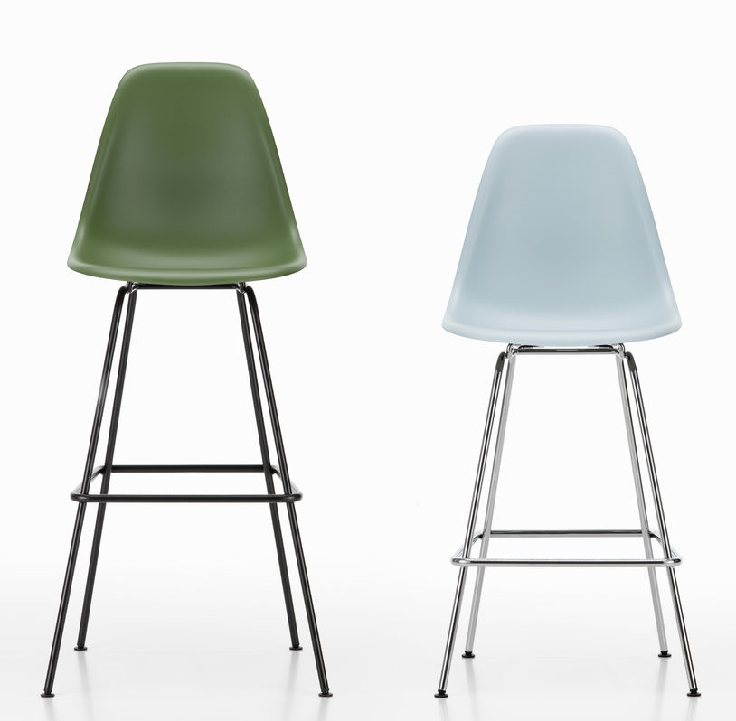Eames Plastic Bar Stool Tabouret de bar moyen Vitra