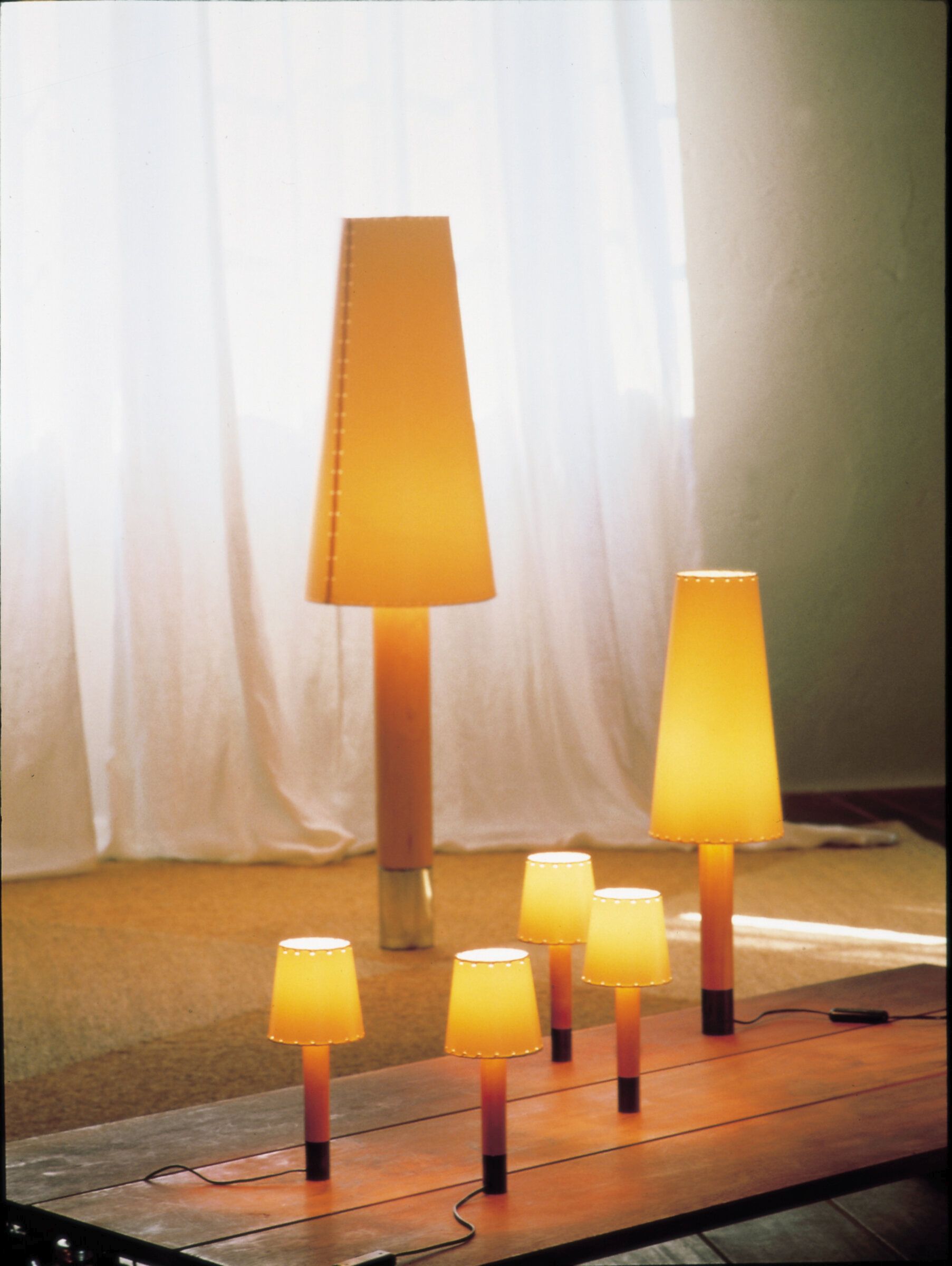 Basica lampe de table Santa & Cole