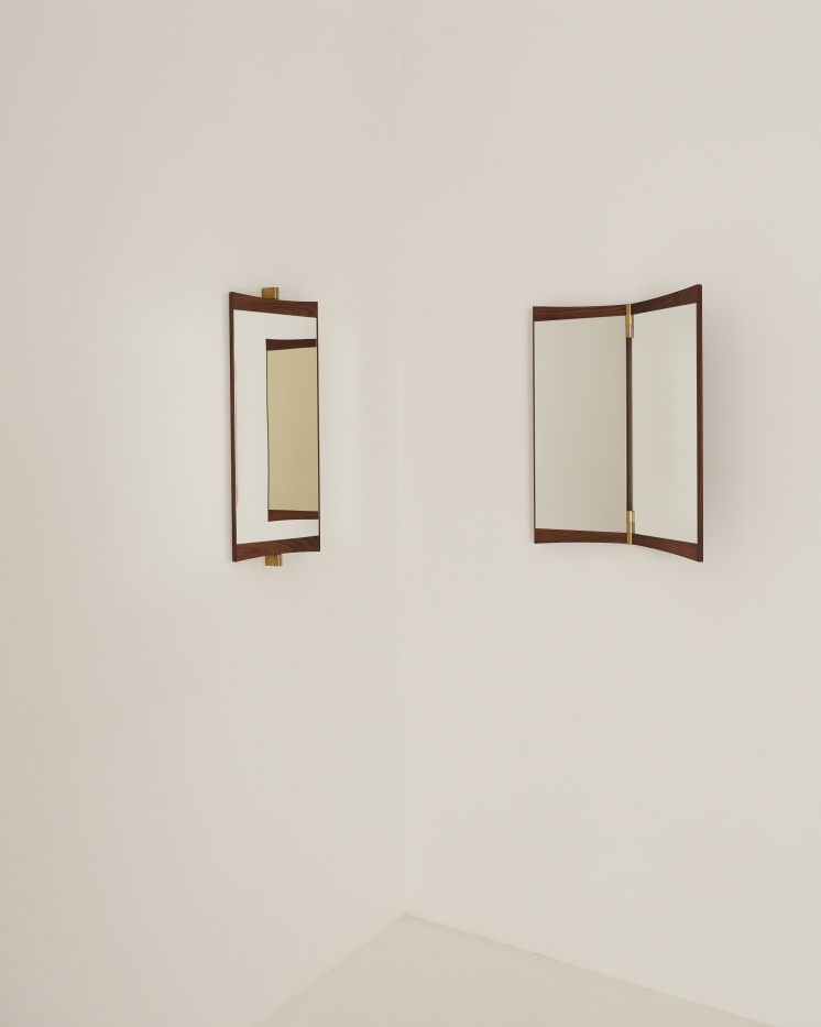 Vanity Wall Mirror 2 miroir mural Gubi 