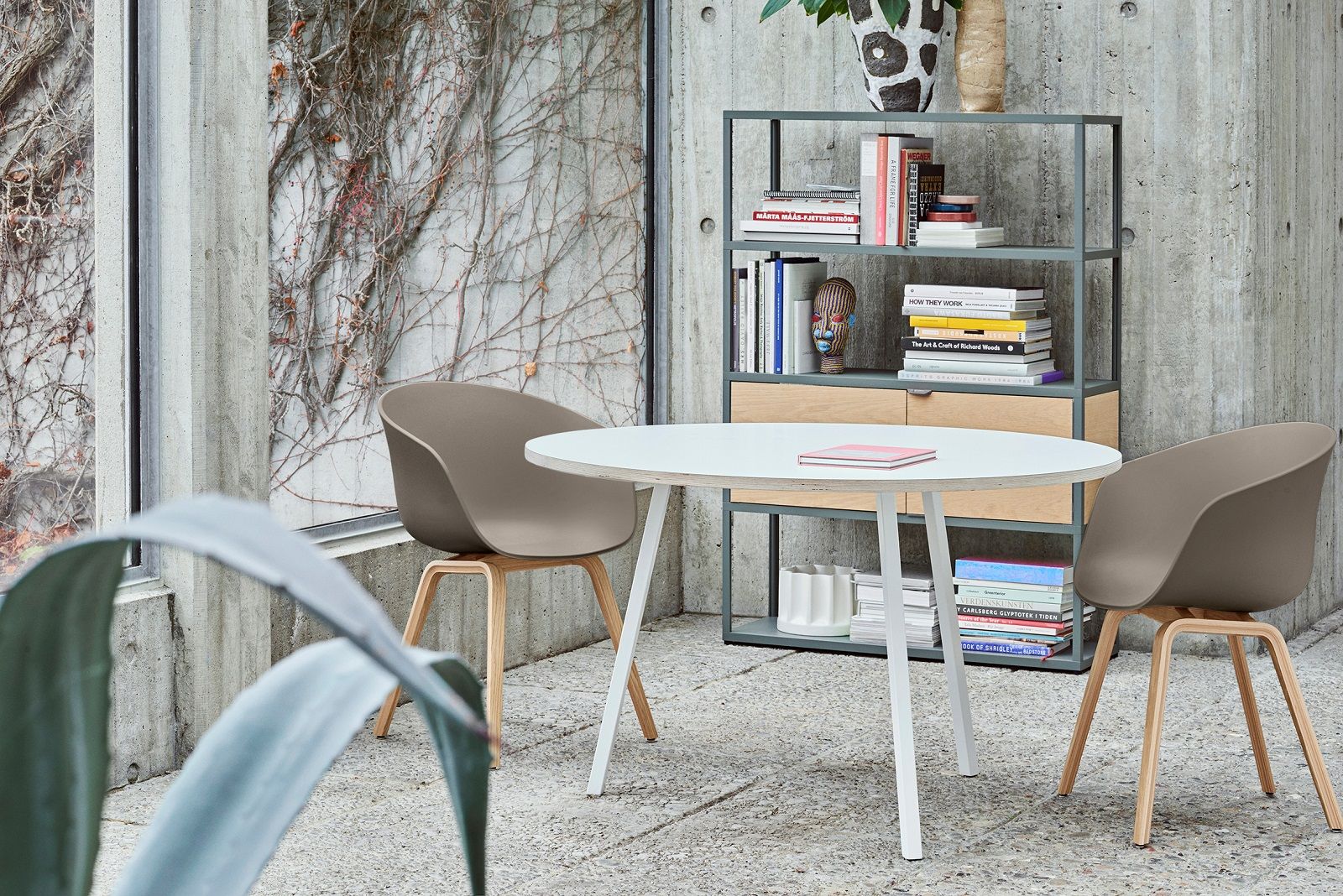 Loop Stand Table Round Table / Table à manger Ø105 Hay 
